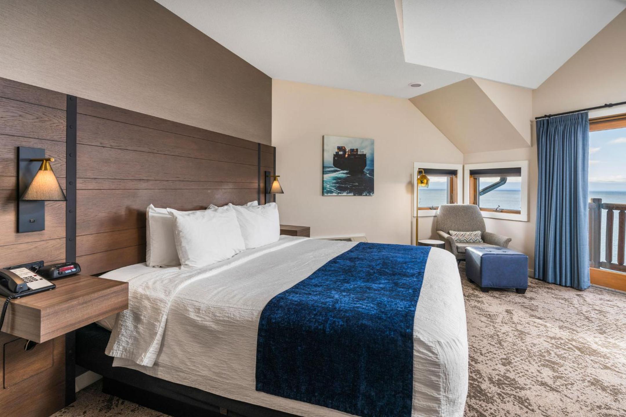 Suite with Lake View - Main Lodge photo 1