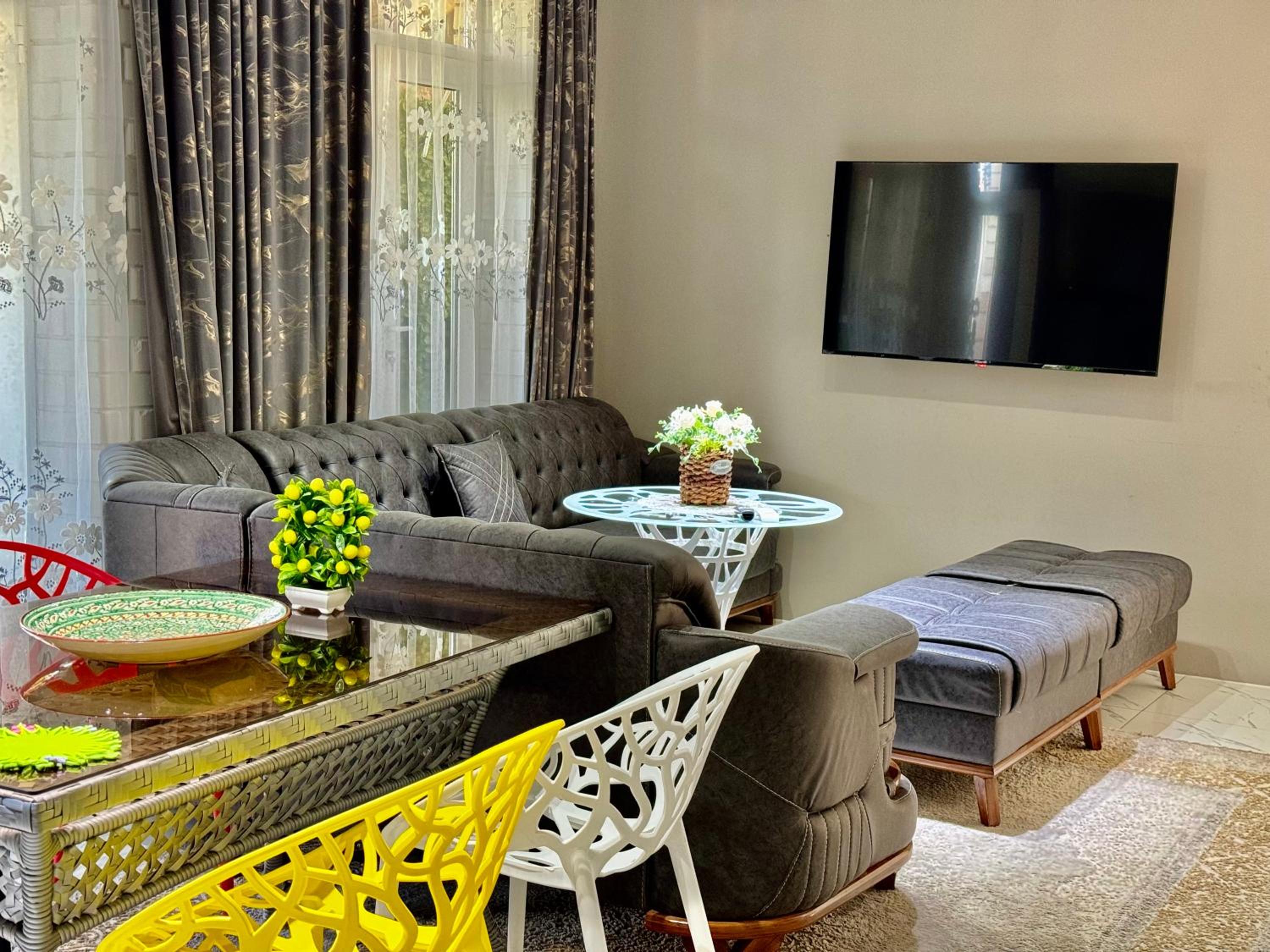Three-Bedroom Apartment with Balcony