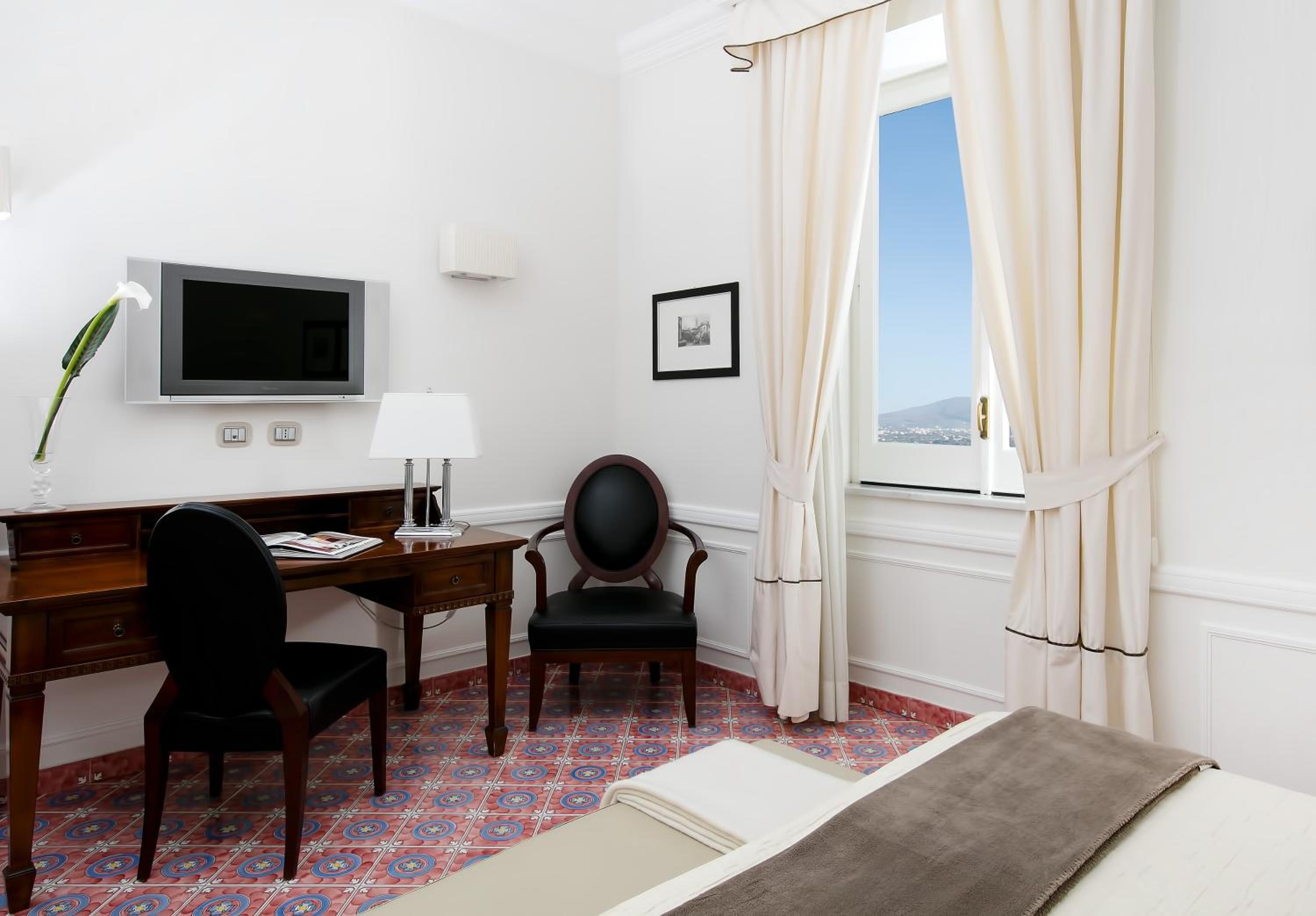 Double or Twin Room - Photo 1