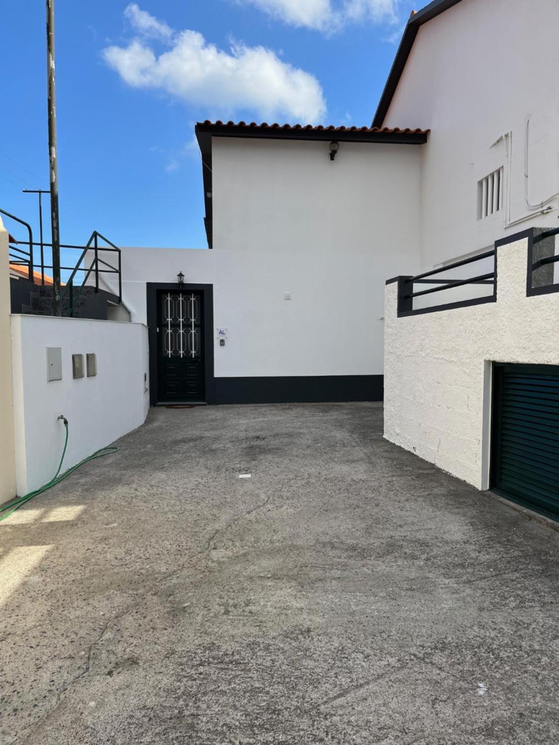 Two-Bedroom House photo 2