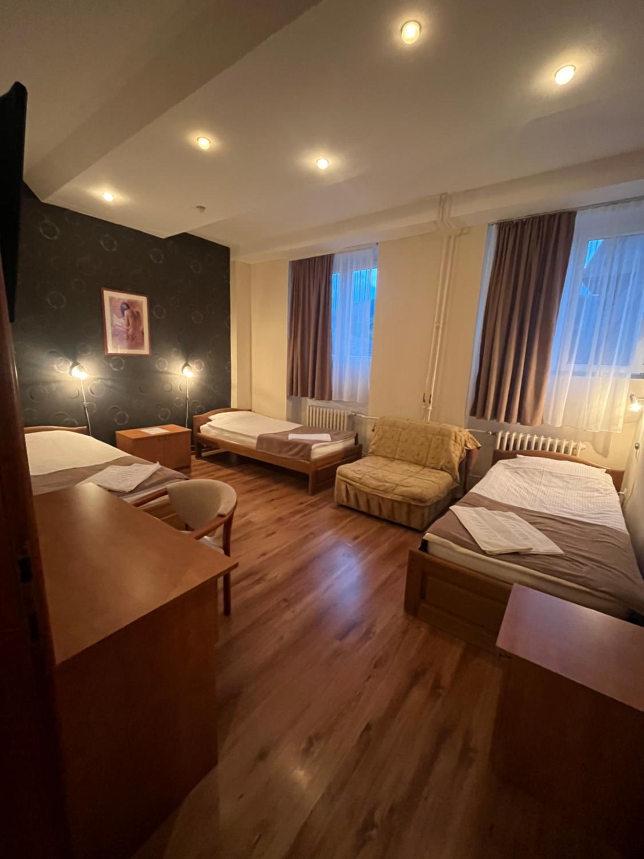 Basic Triple Room - Photo 4