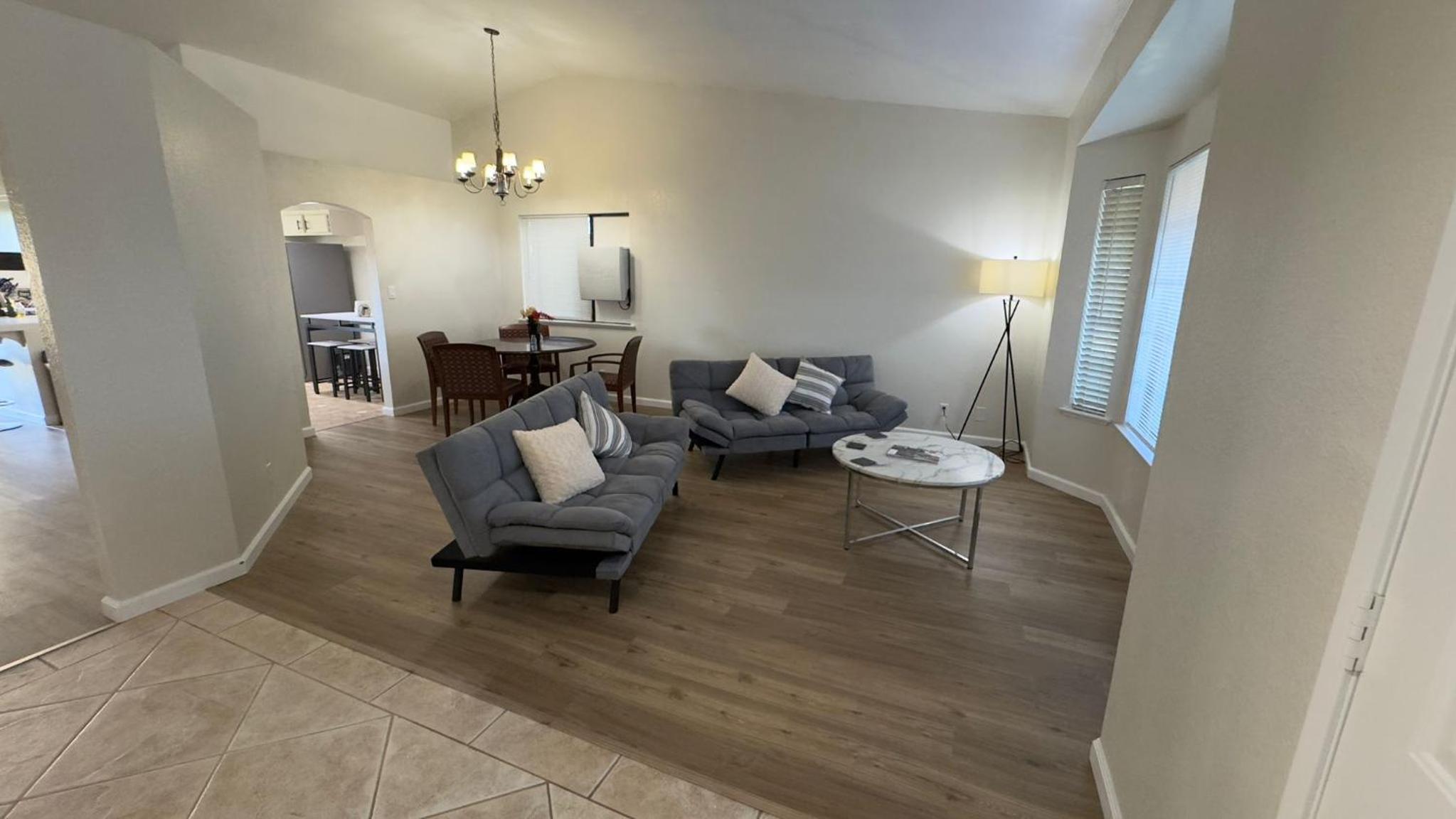 Queen Suite photo 2