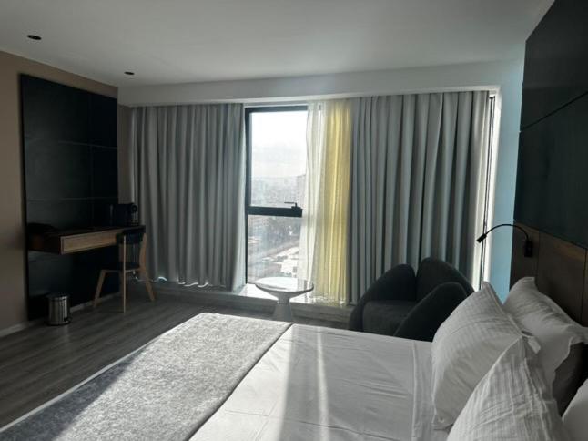 Large Single Room