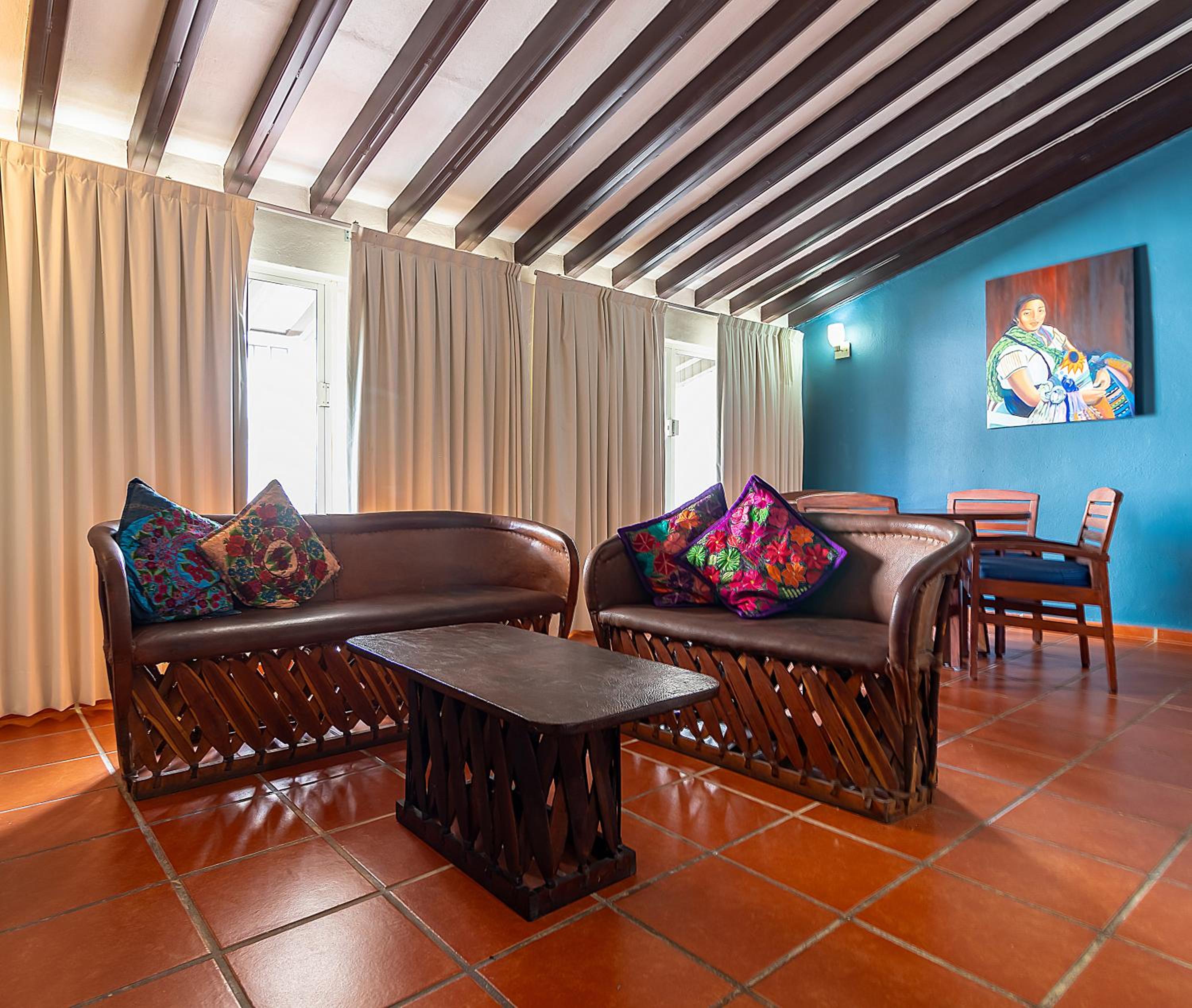 1 Bedroom grand suite with balcony - Photo 16