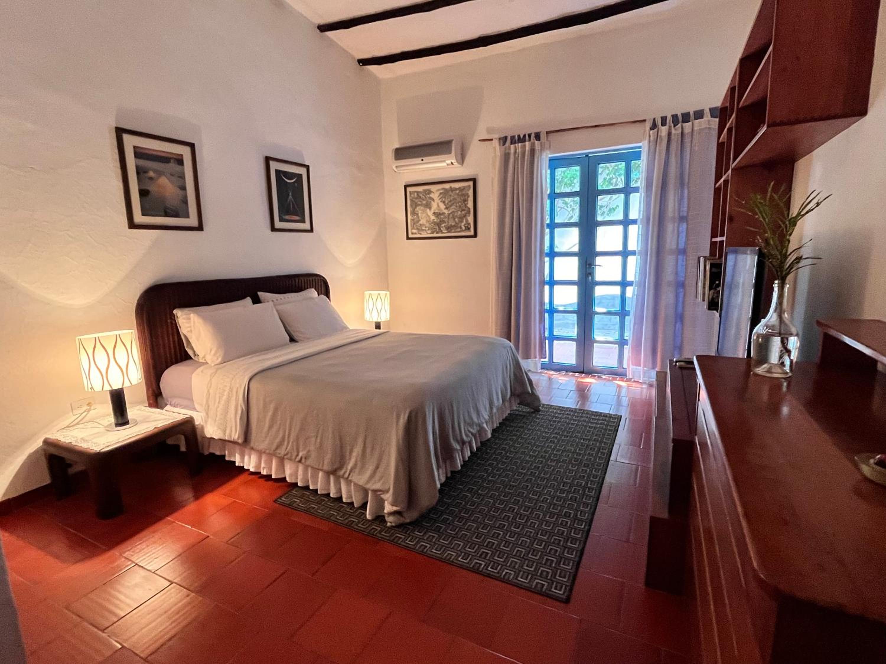 Double or Twin Room with Private Bathroom photo 2