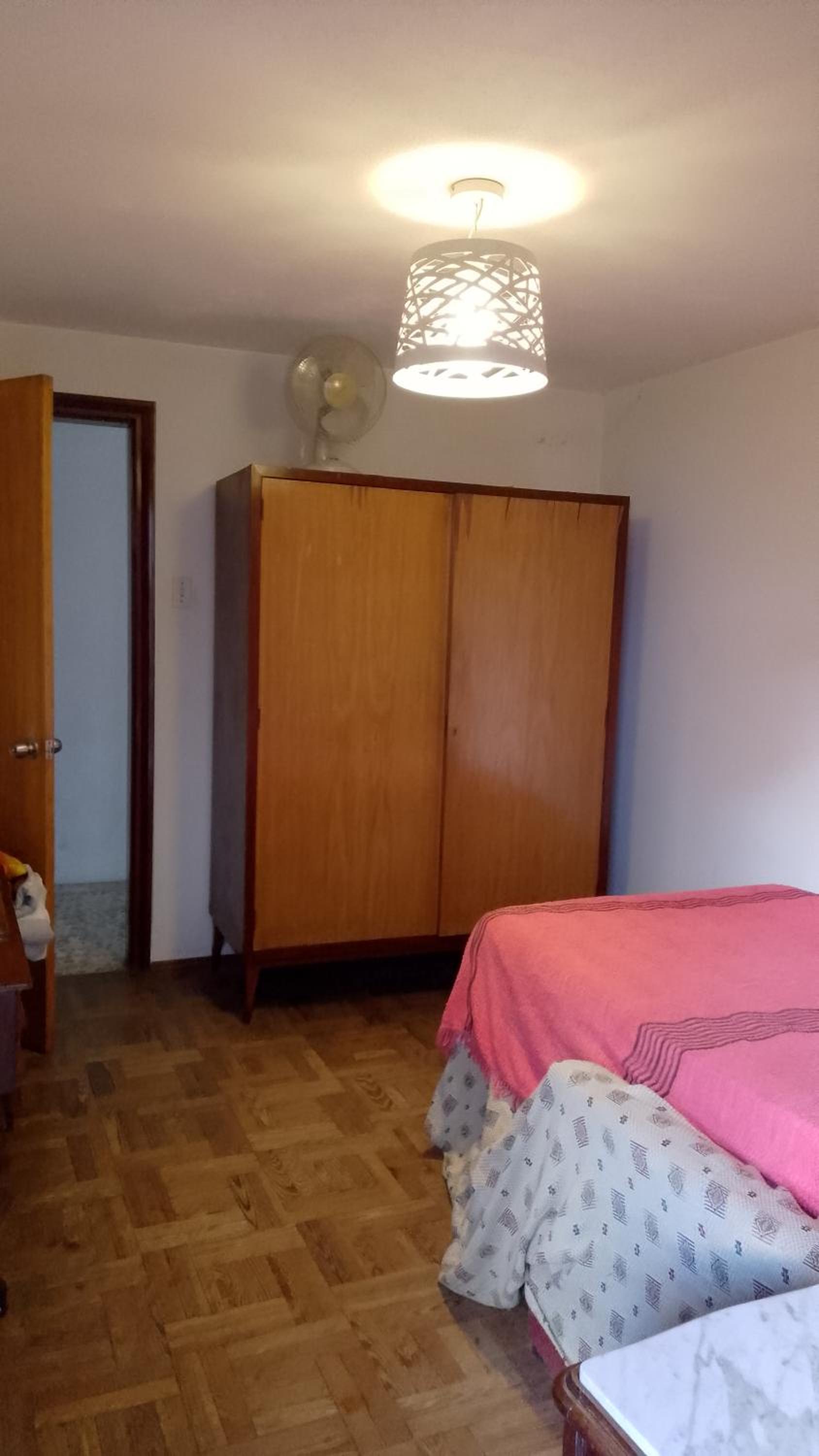 Standard Single Room With Shared Bathroom photo 1