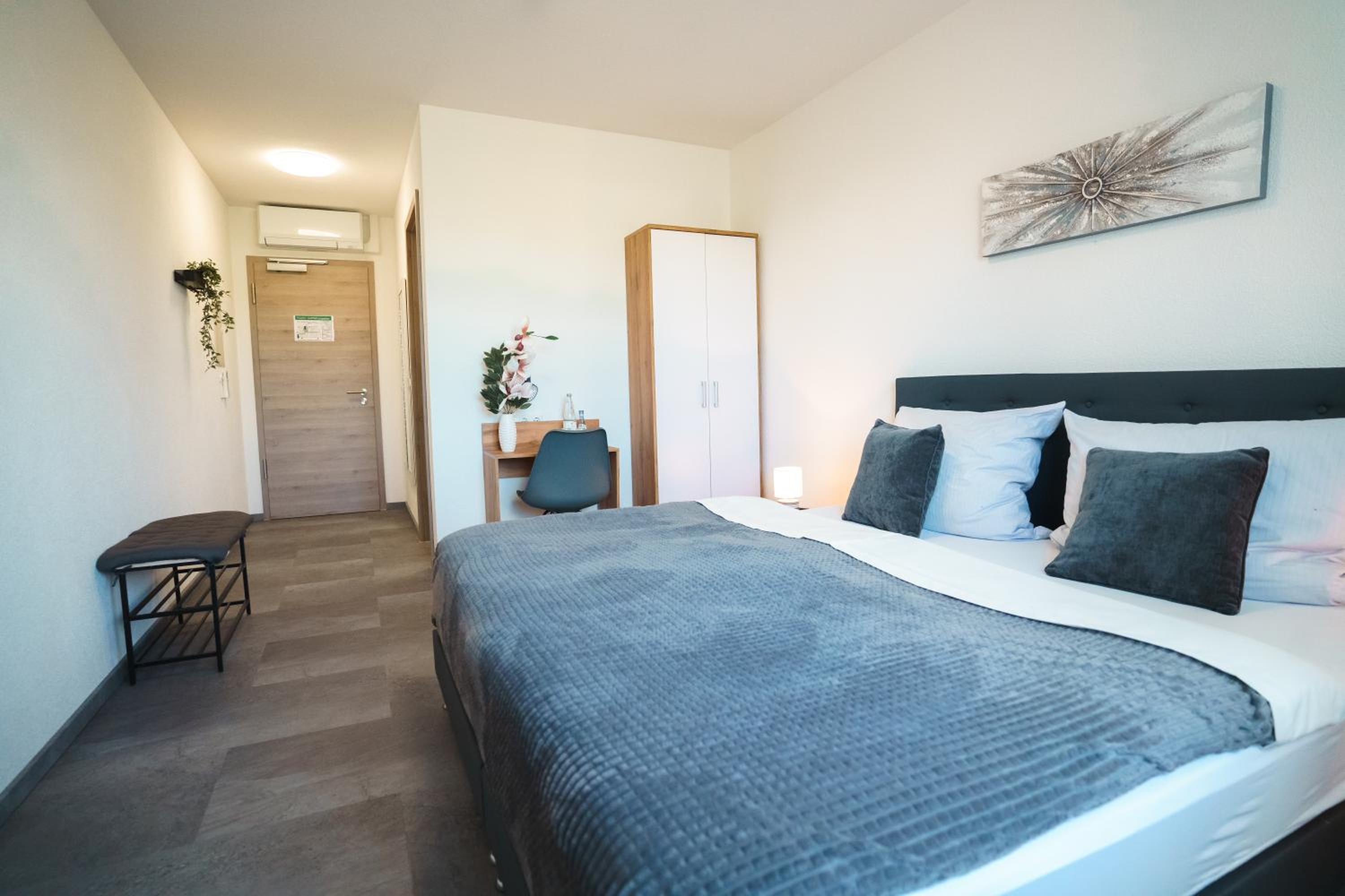 Small Double Room photo 3