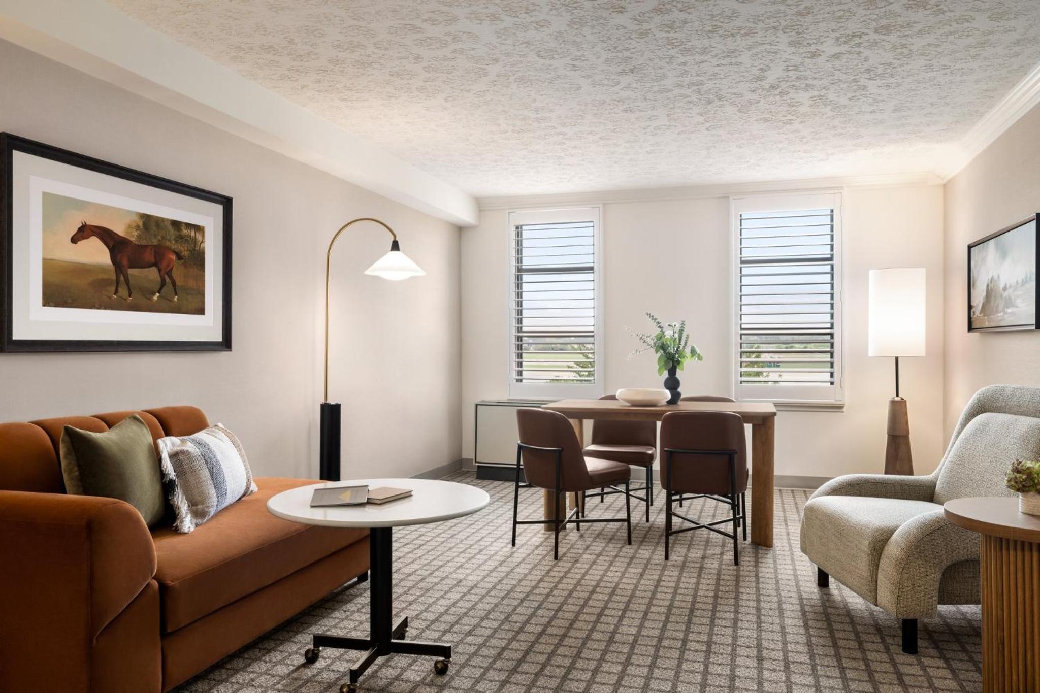 Premium King Room - Photo 3