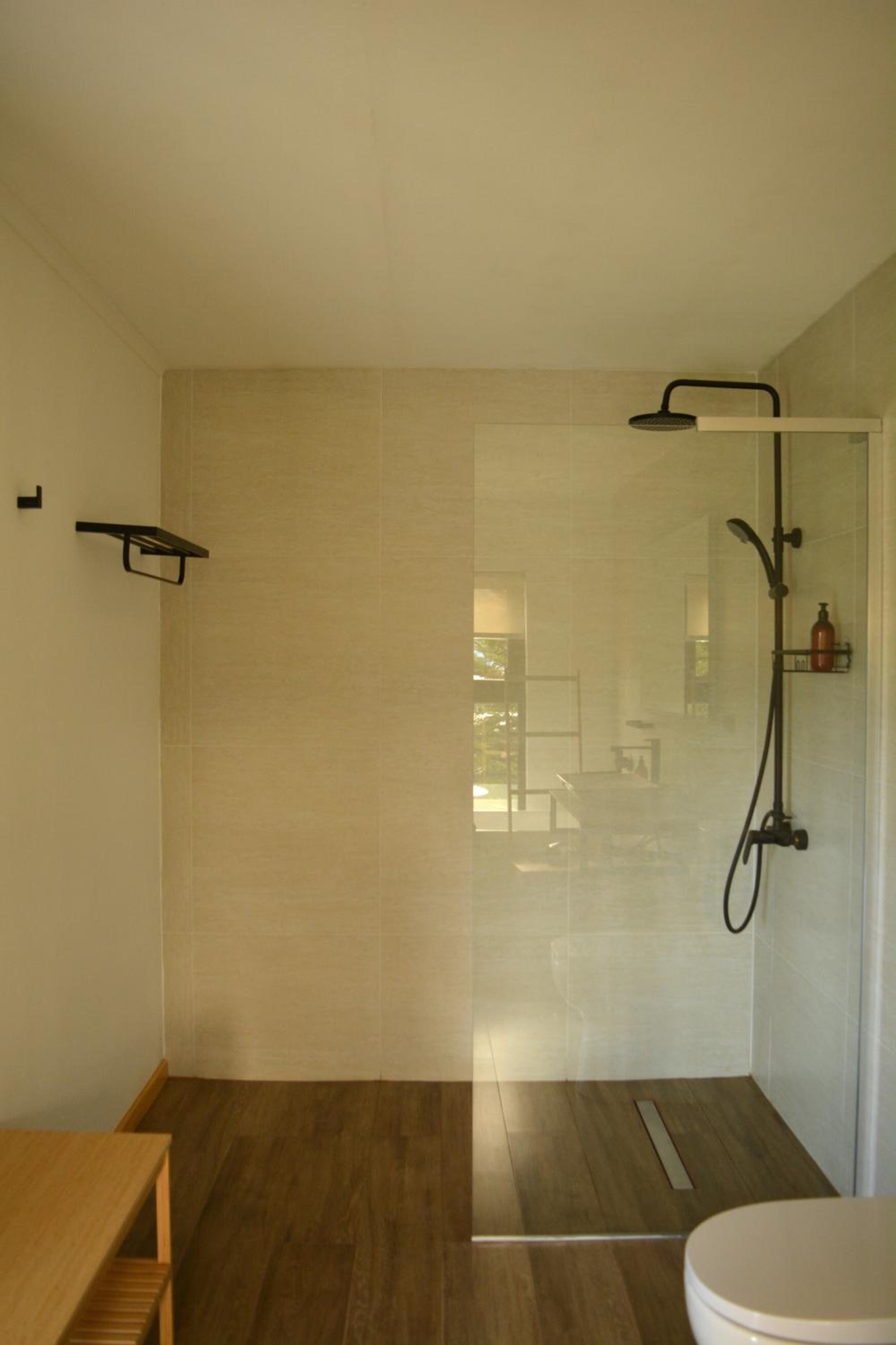 Deluxe Double Room with Bath photo 3