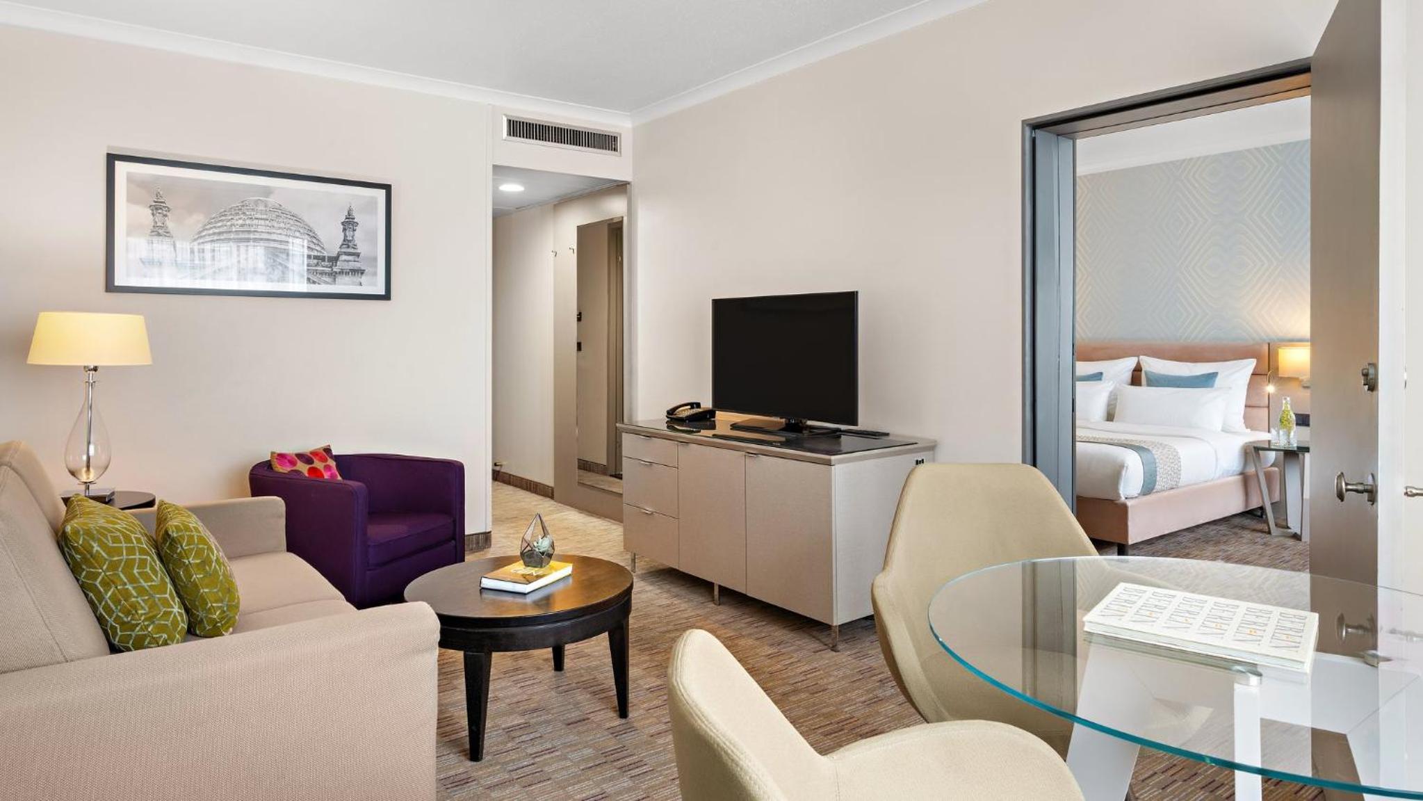 King Suite - Photo 6