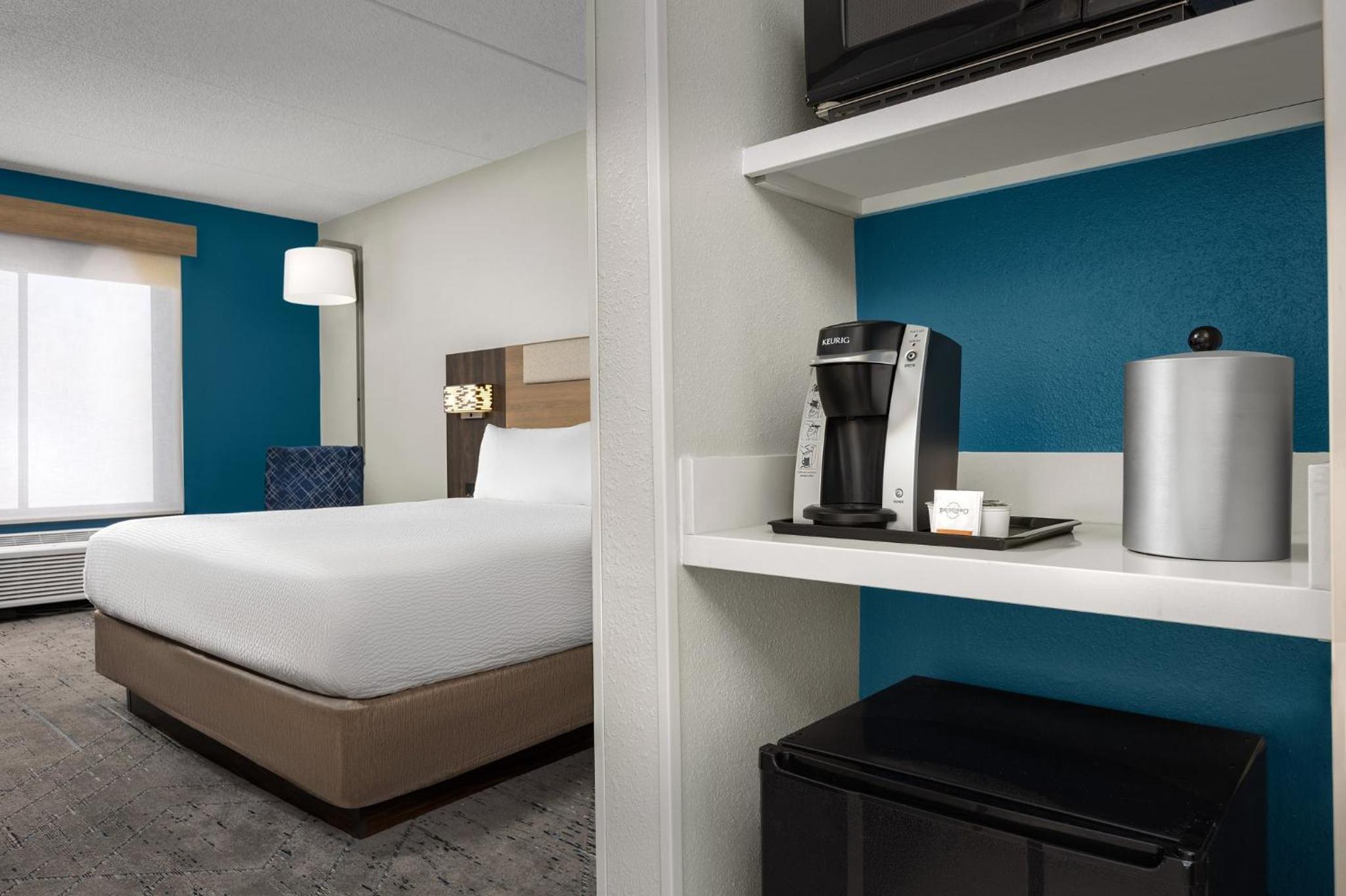 Standard King Room - Photo 1