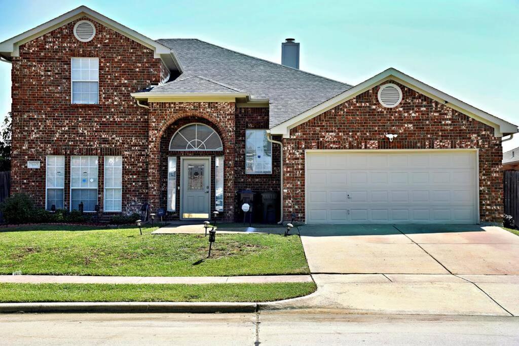 Four-Bedroom House photo 2