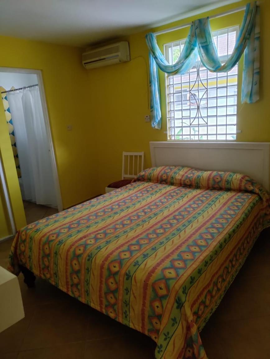Three-Bedroom House photo 1