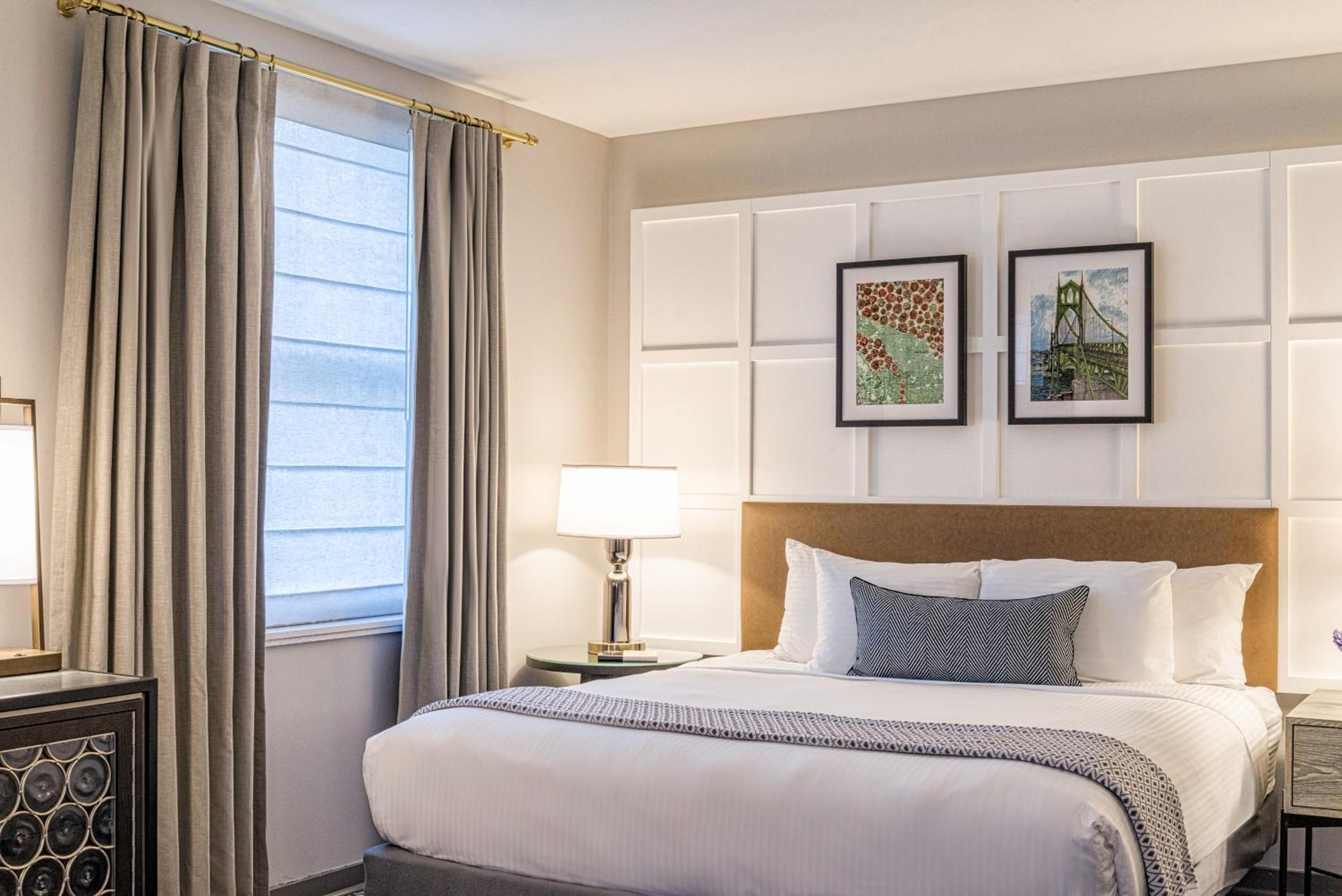One-Bedroom Suite - Photo 1