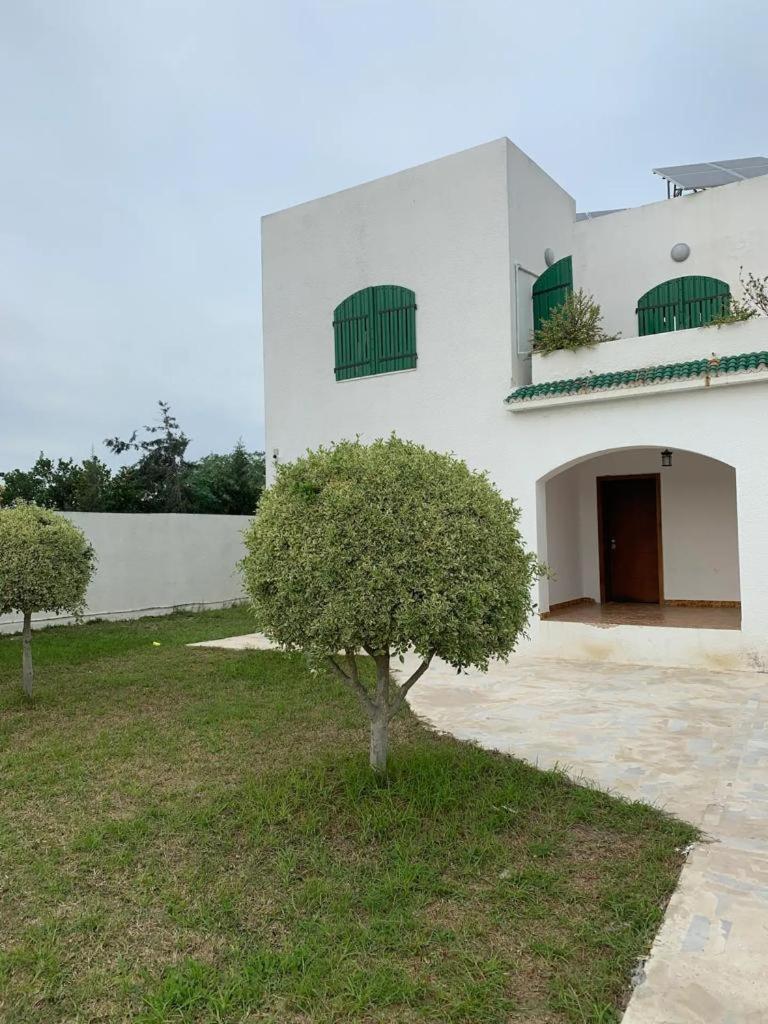 Villa photo 2