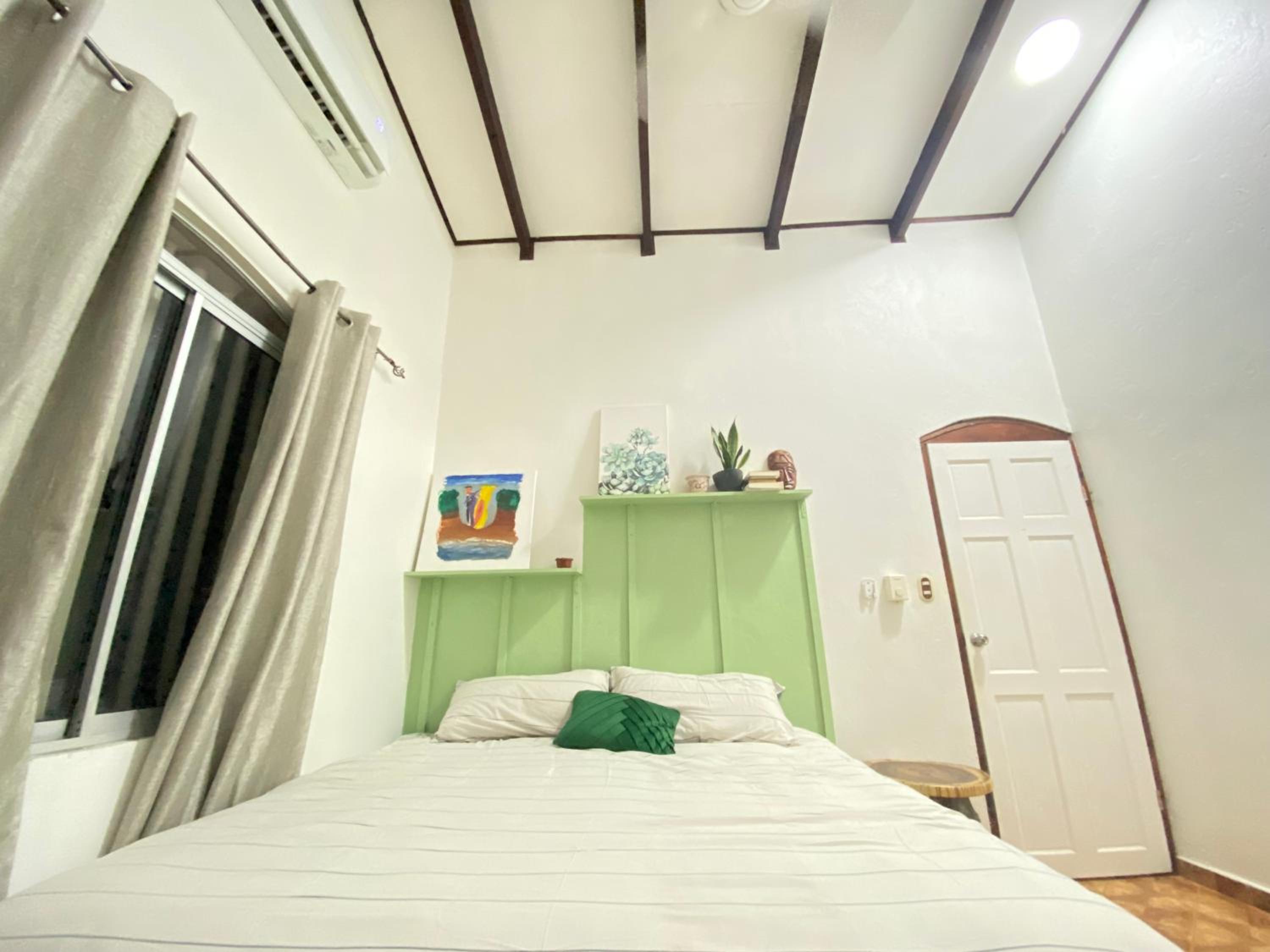 Deluxe King Room photo 1