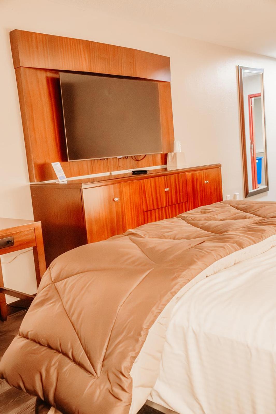 Double Room with Two Double Beds - Non-Smoking - Photo 3