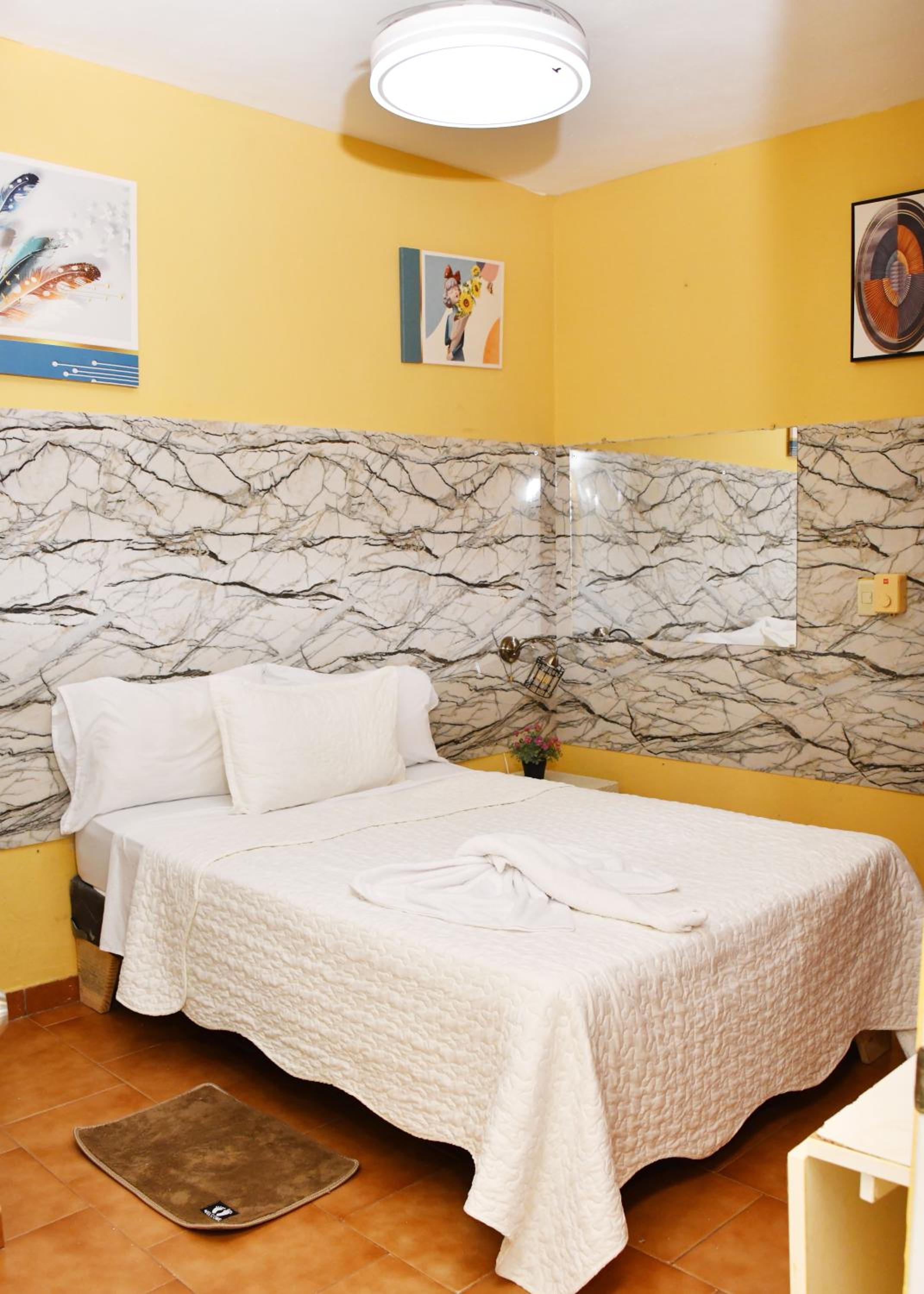Small Double Room photo 2