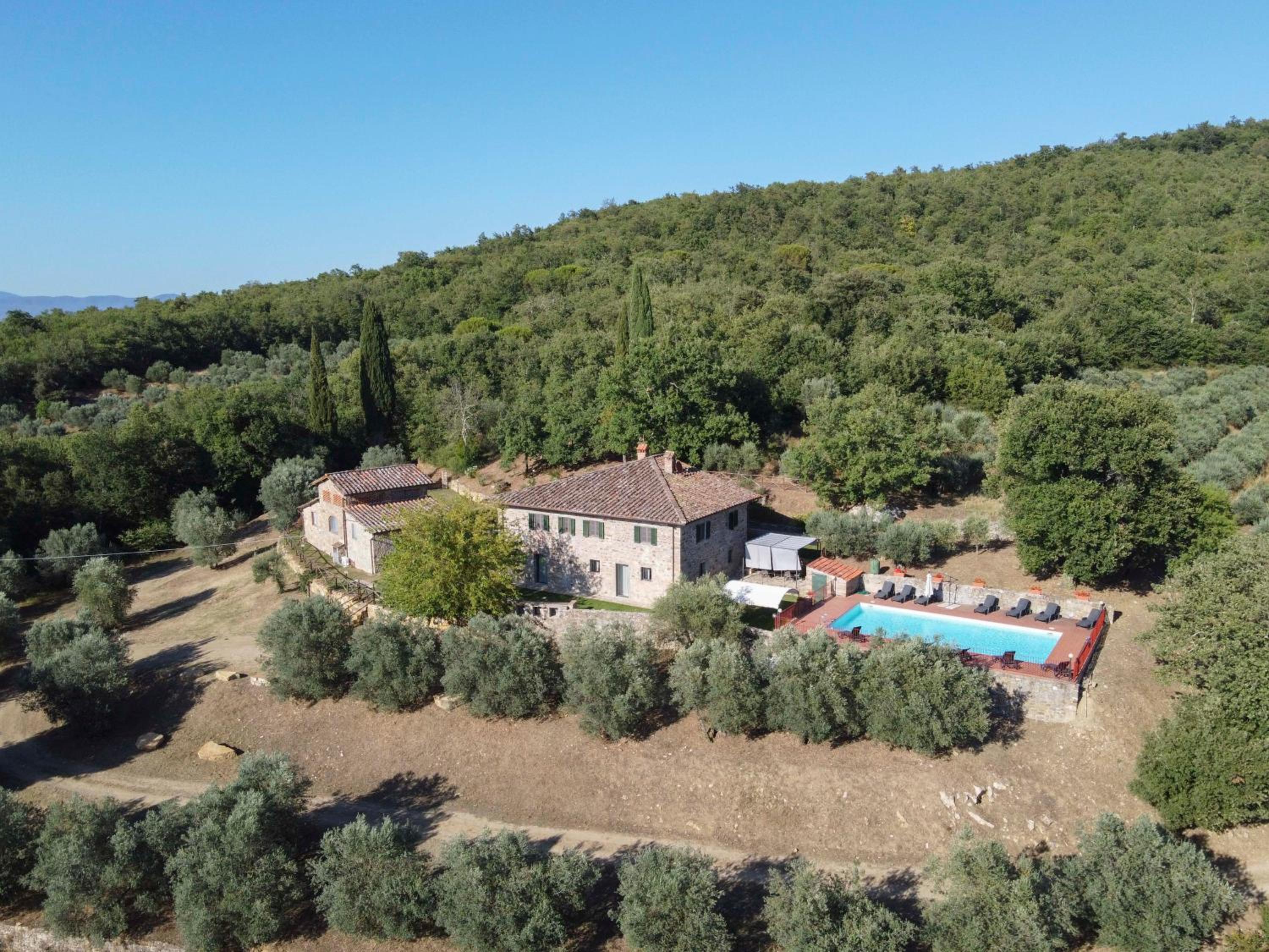 Villa photo 2