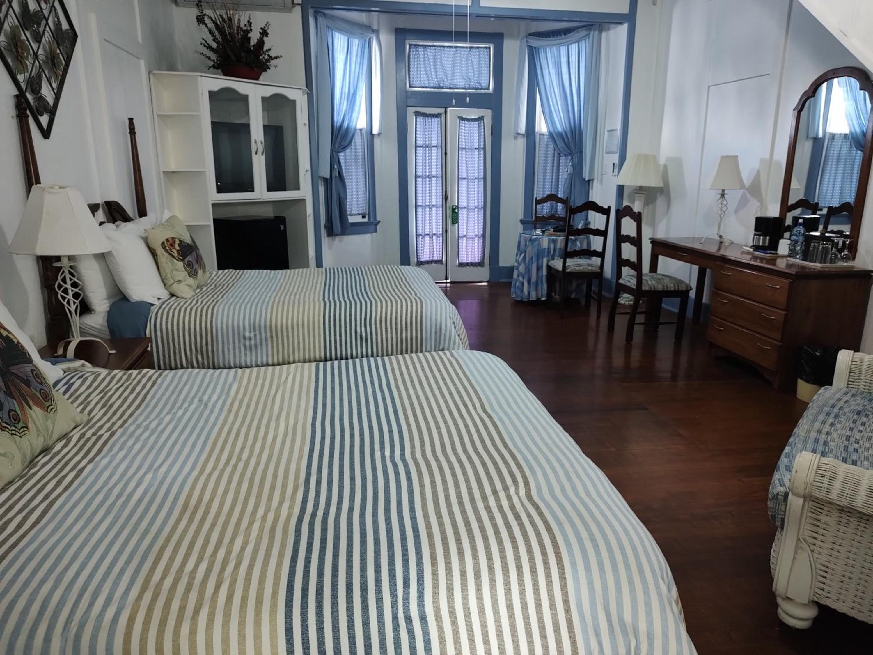 Deluxe Colonial Room - 2 Double Beds (Verandah Access) - Photo 1