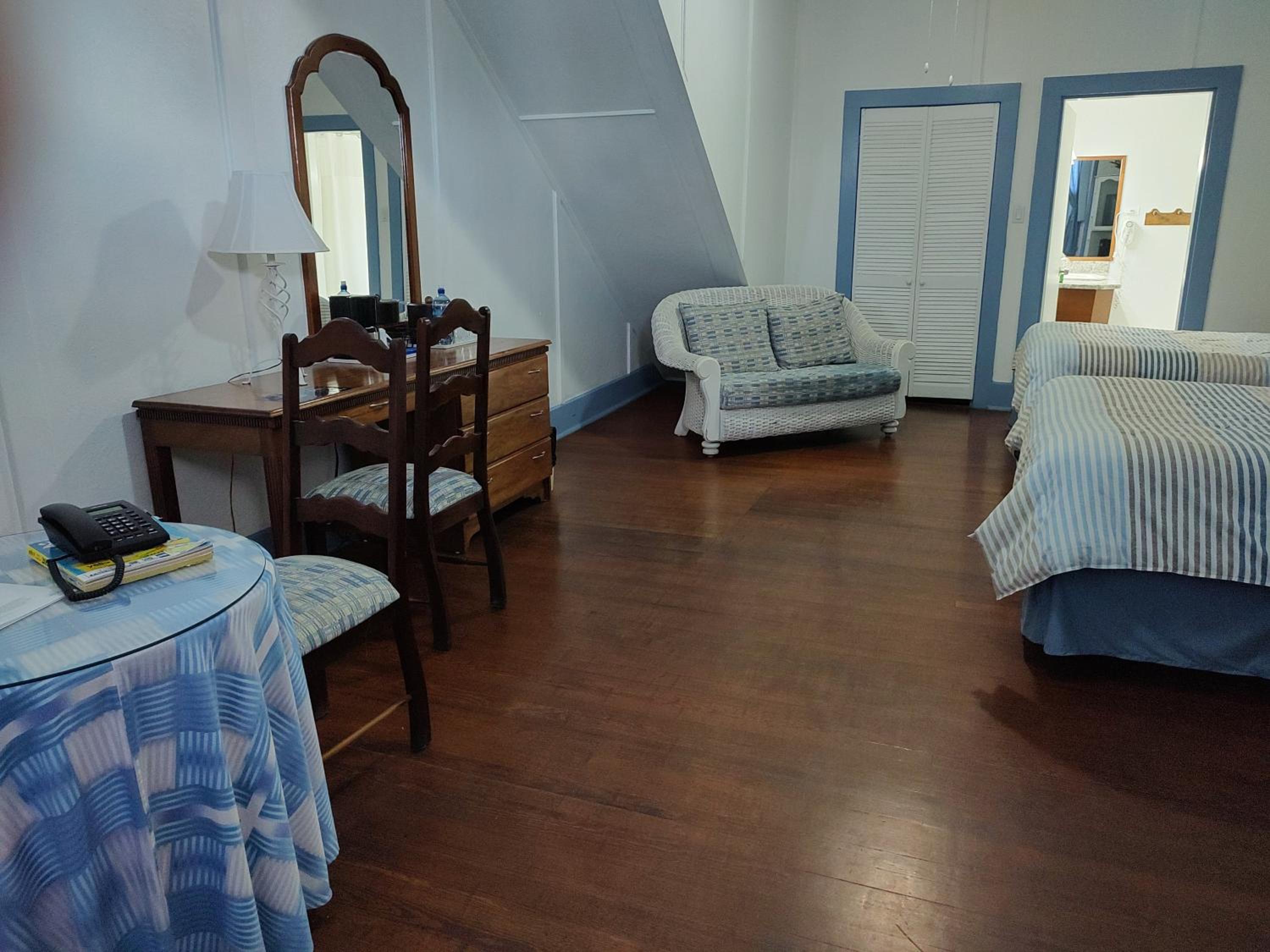 Deluxe Colonial Room - 2 Double Beds (Verandah Access) - Photo 5