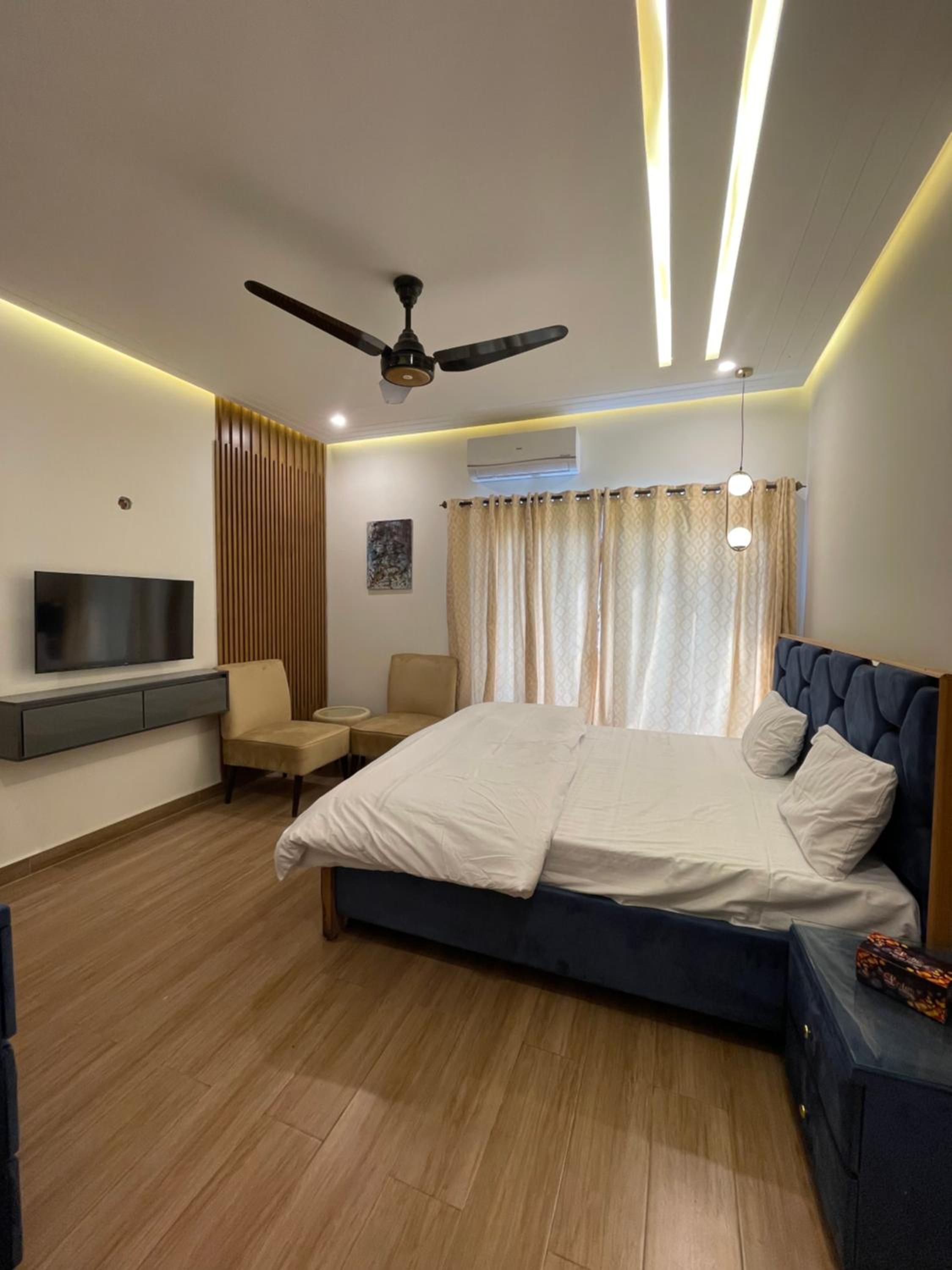 Superior King Room photo 2