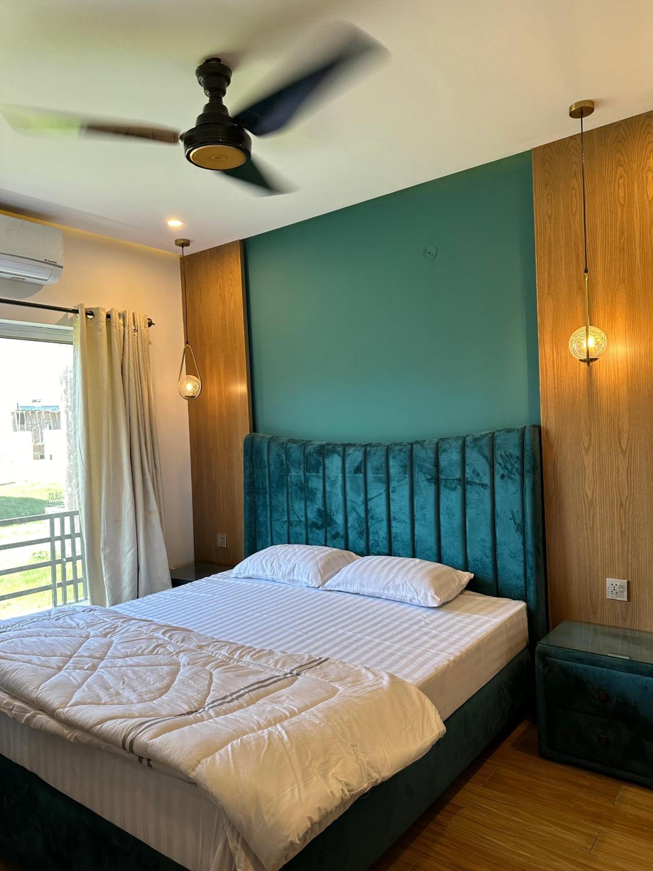 Standard King Room photo 2
