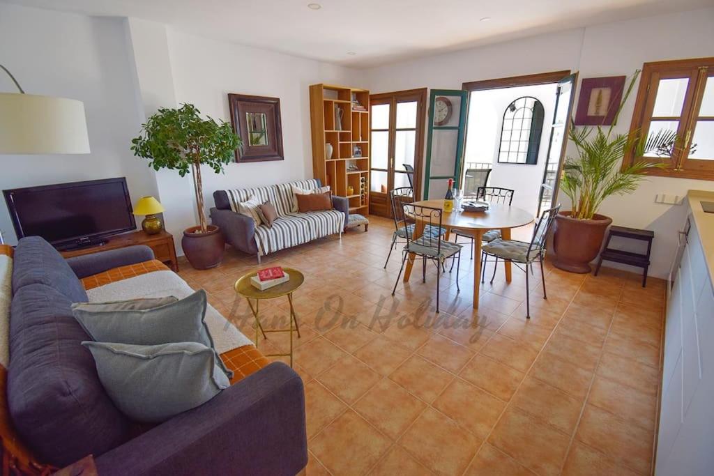 Two-Room Apartment photo 2