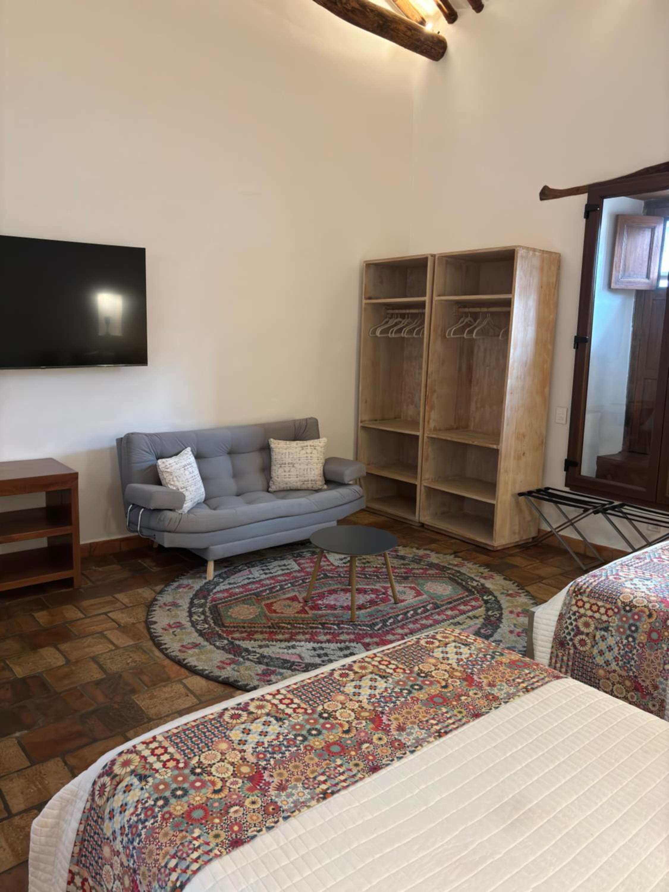 Family Room with Garden View photo 2