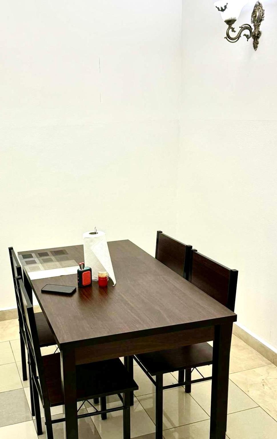 One-Bedroom Apartment photo 3