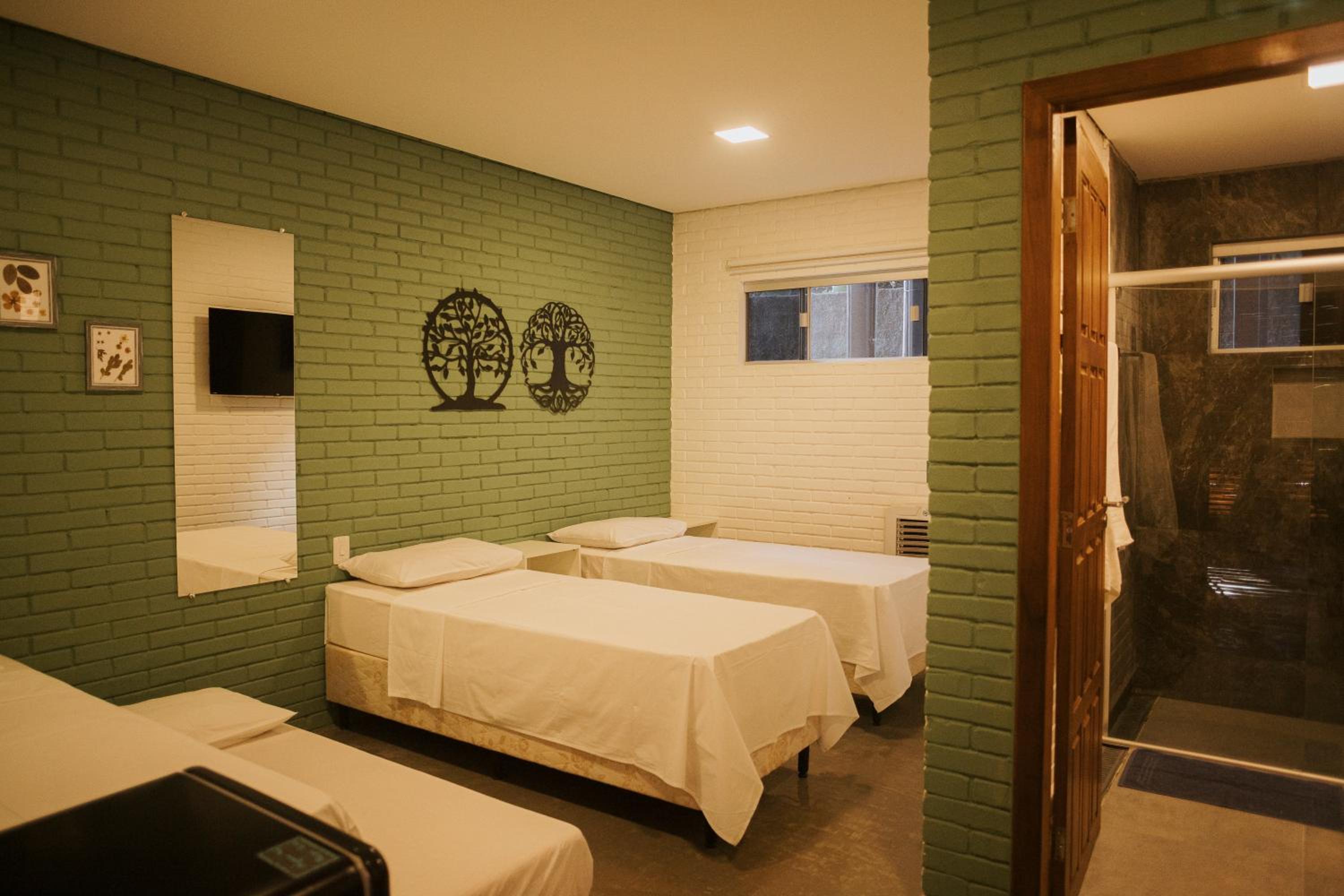 Classic Quadruple Room photo 2