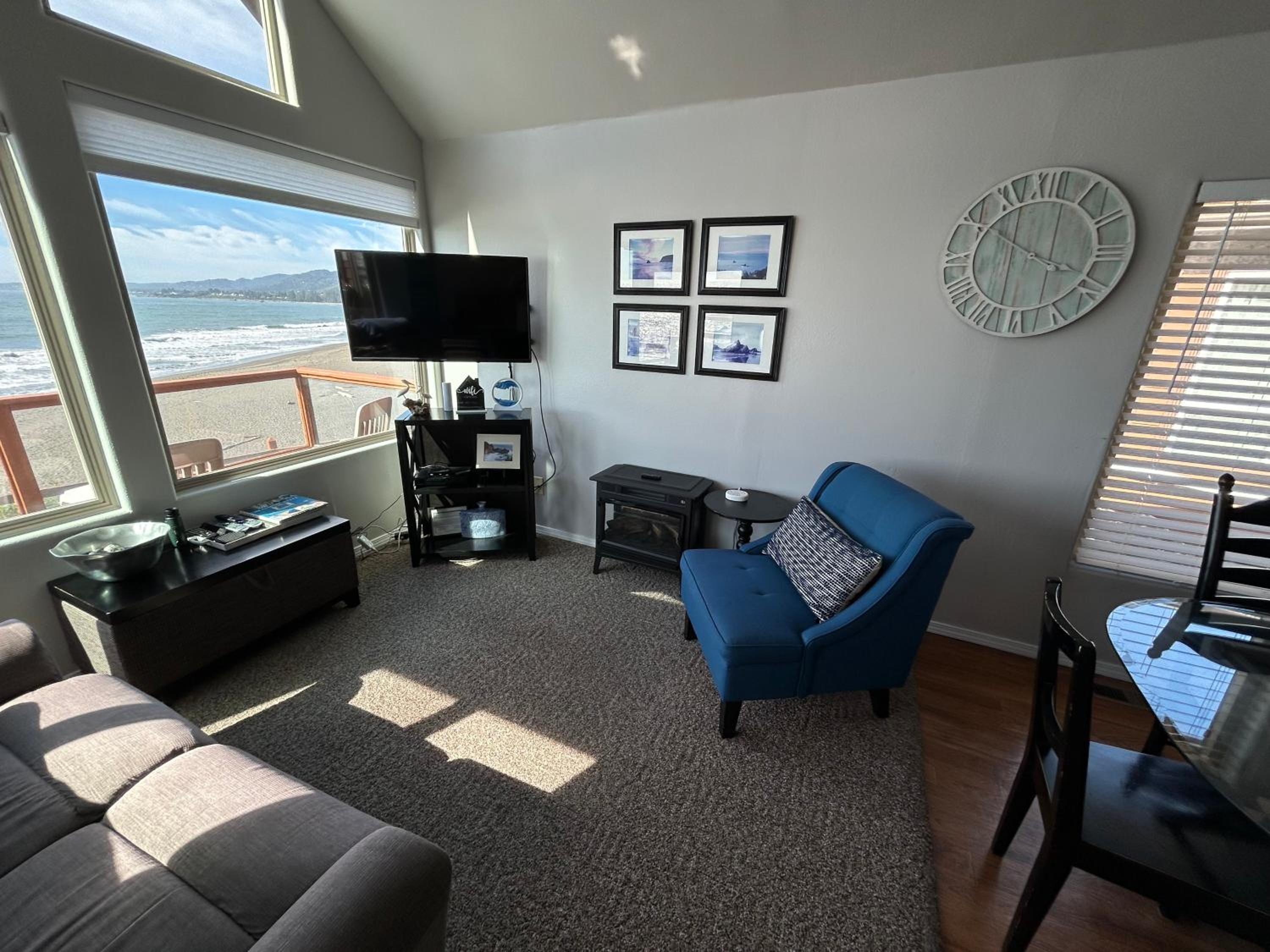 Bungalow - Water Front  photo 1