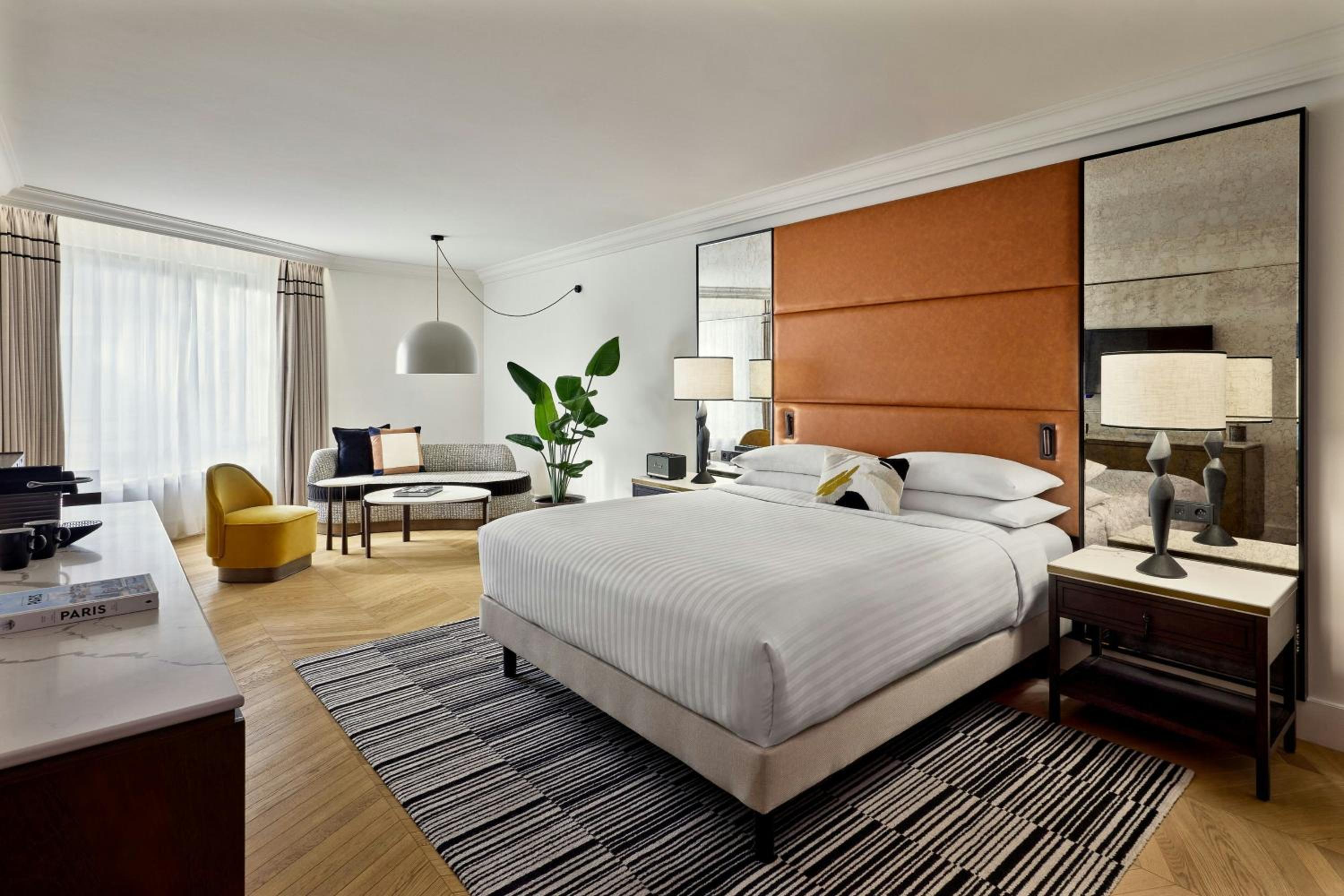 Two-Bedroom Parisian Family Suite with Atrium View
