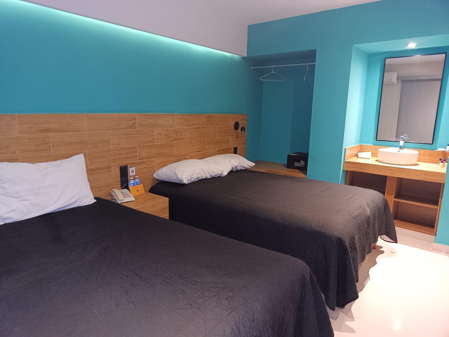 Deluxe Double Room - Photo 37