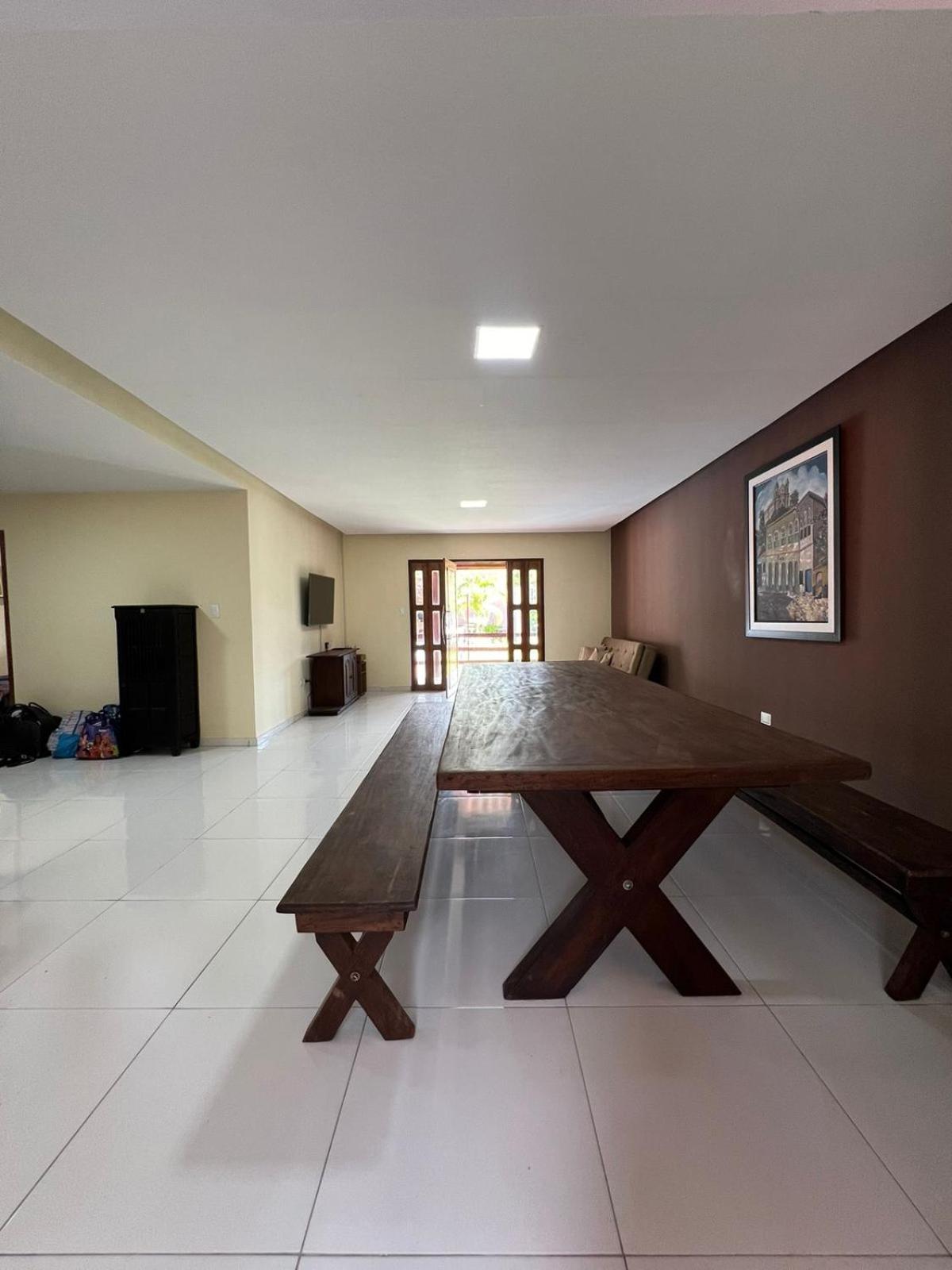 Four-Bedroom House photo 2