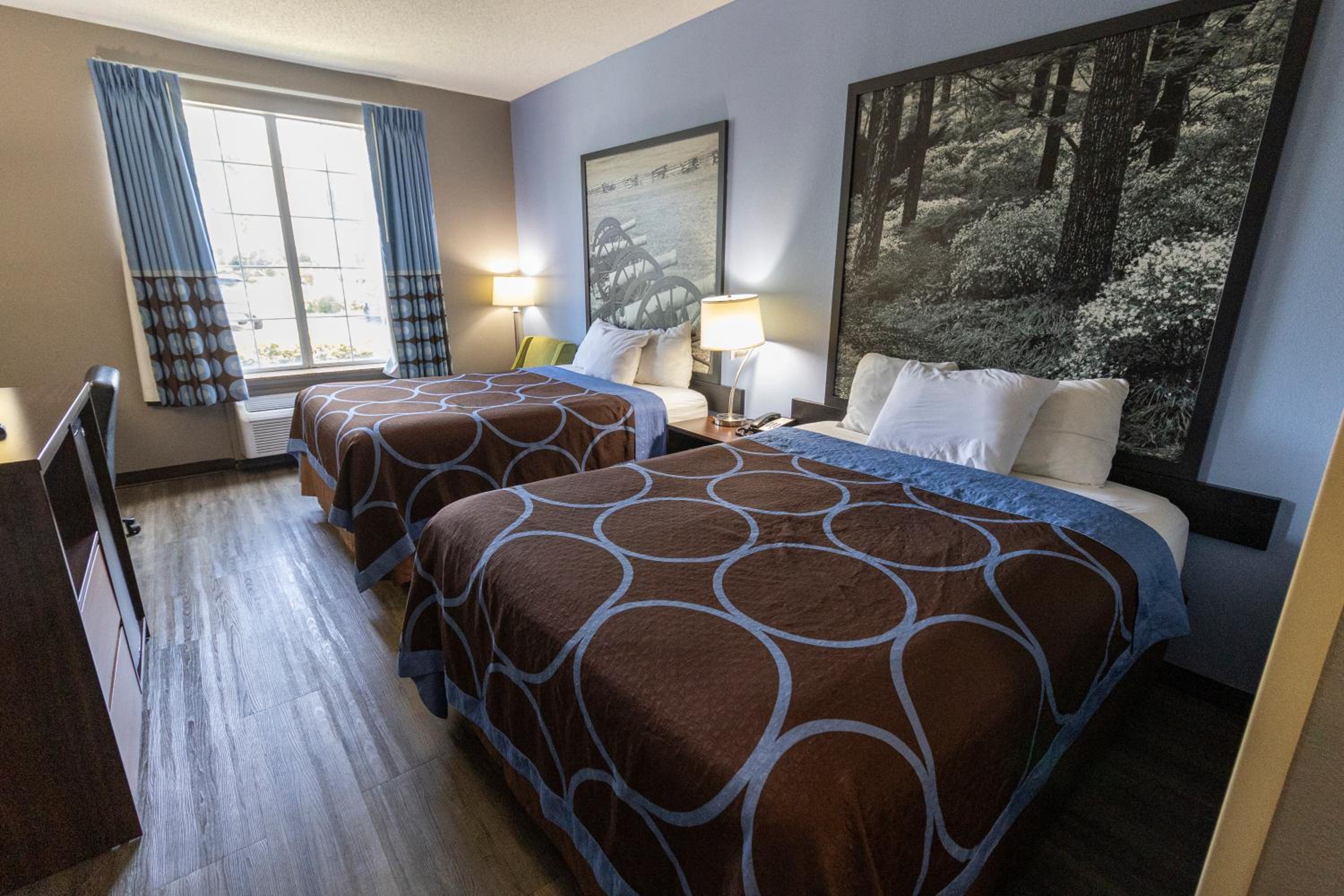 Double Room with Two Double Beds - Non-Smoking - Photo 10