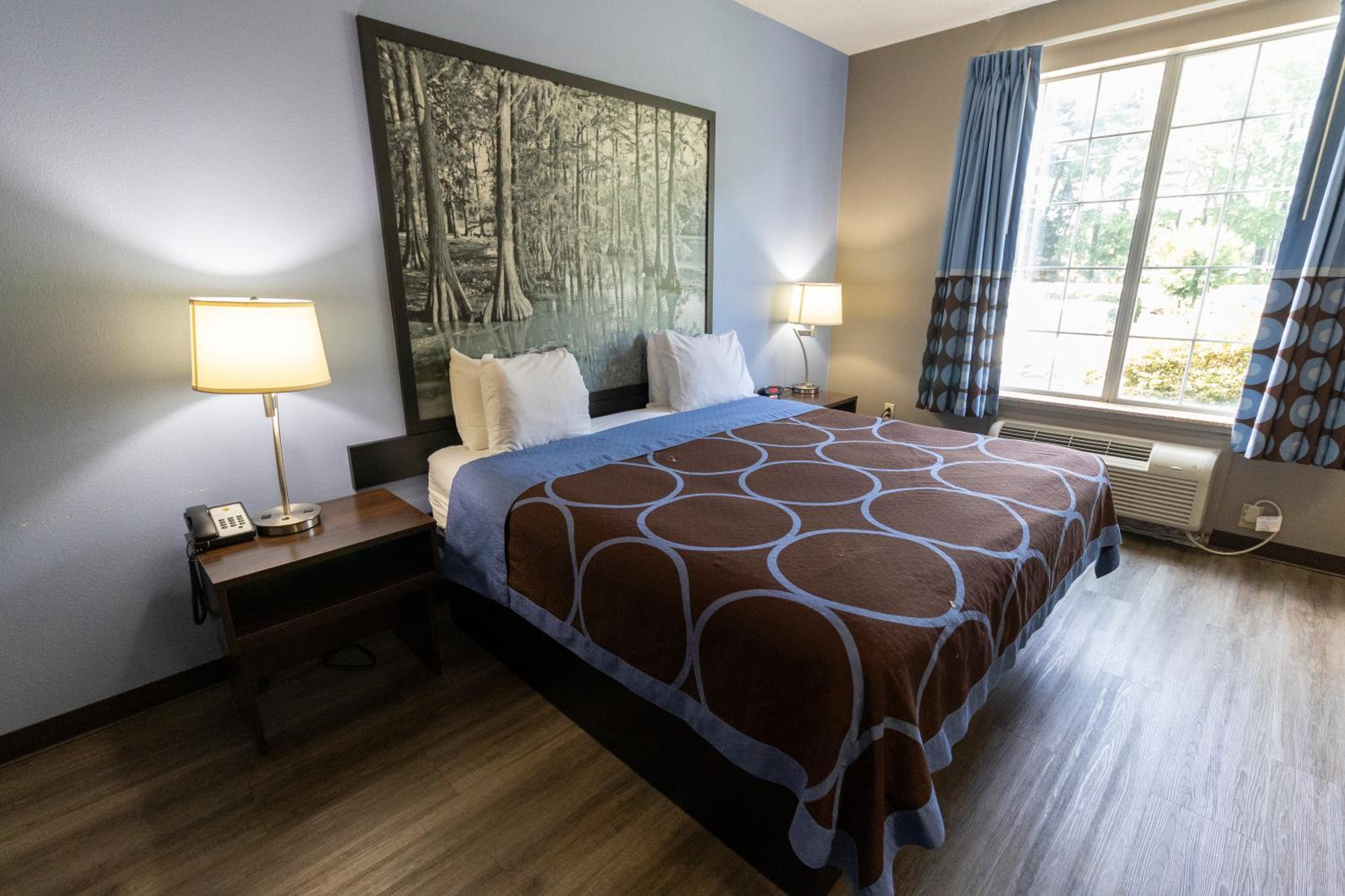 King Room - Non-Smoking - Photo 20