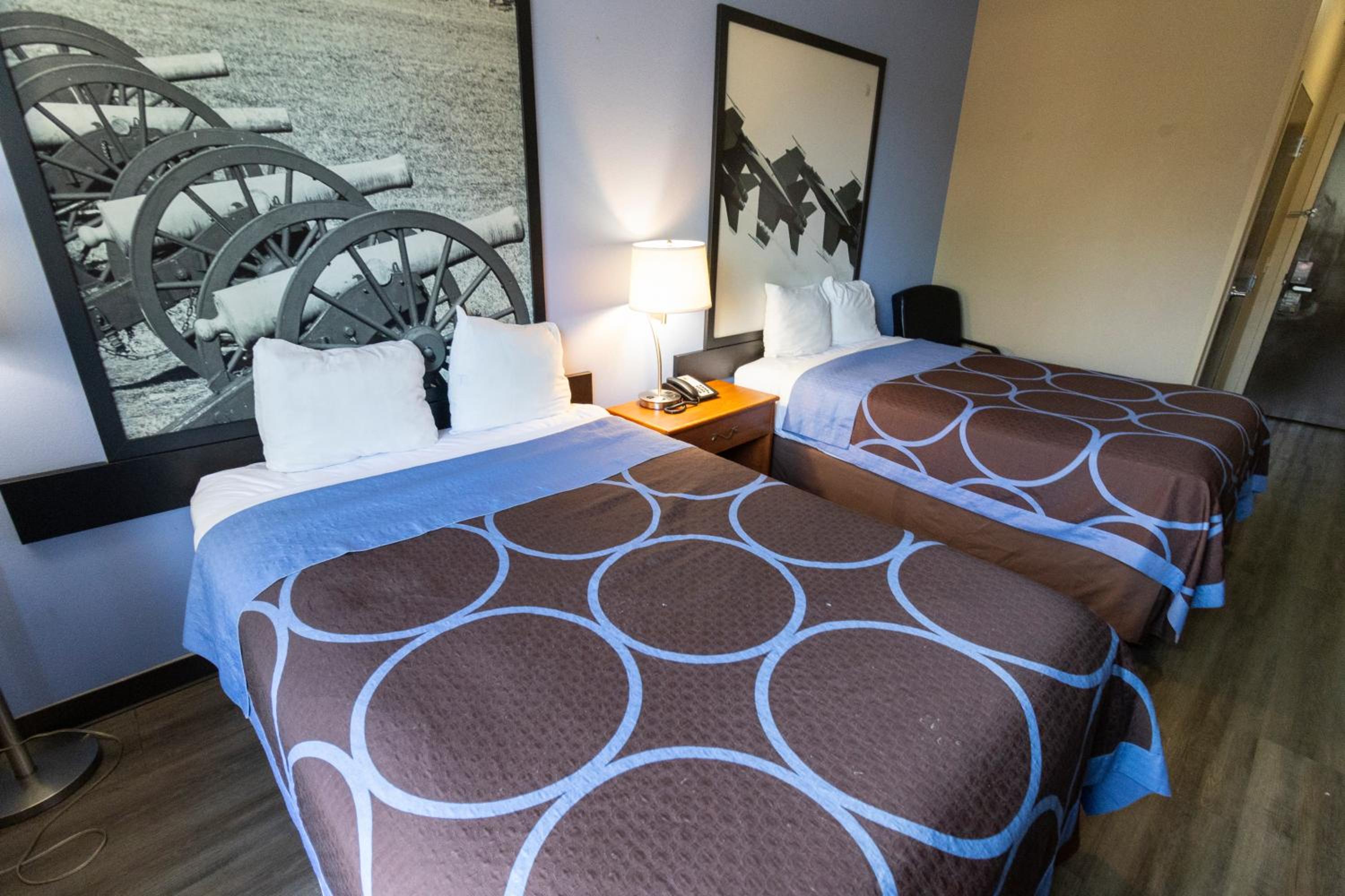Double Room with Two Double Beds - Non-Smoking - Photo 12