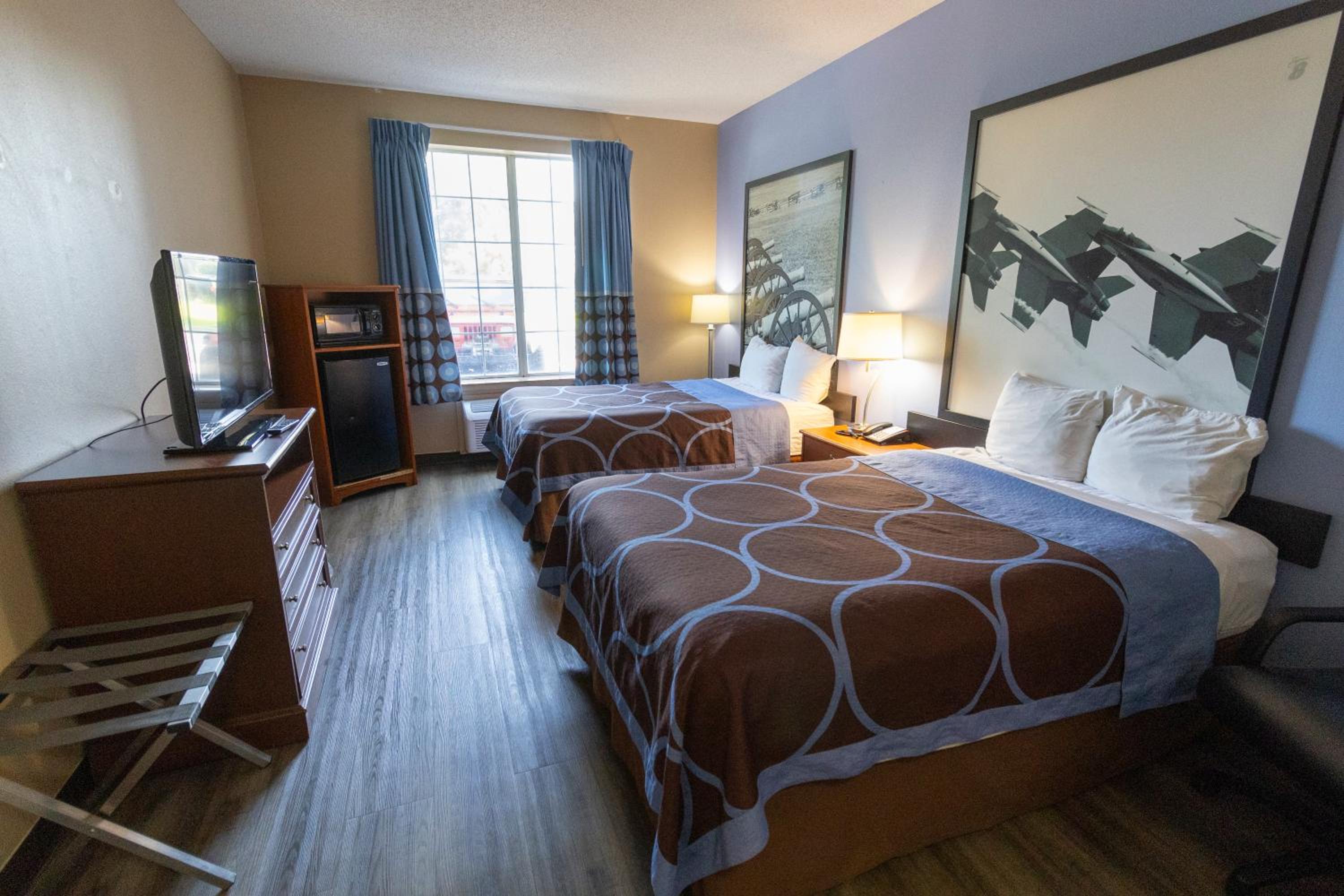 Double Room with Two Double Beds - Non-Smoking - Photo 17