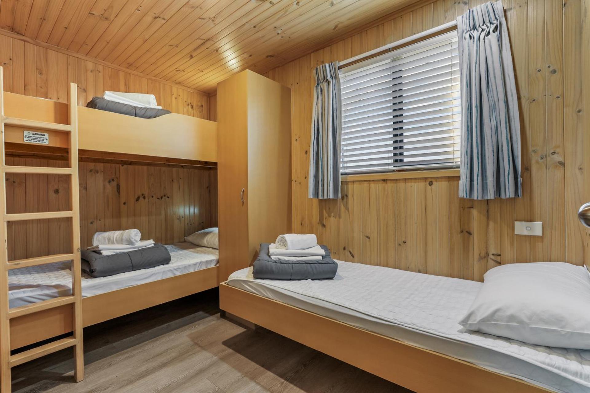 Small Spa Two-Bedroom Cabin photo 3