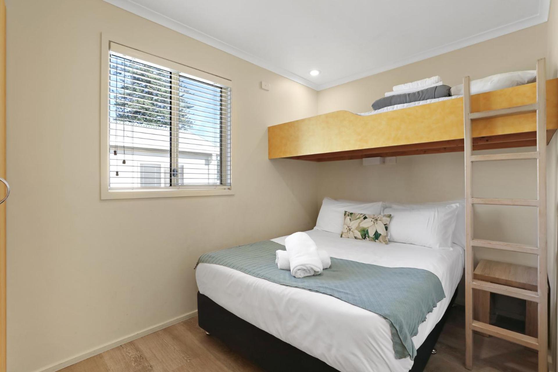 Large Spa Two-Bedroom Cabin photo 1