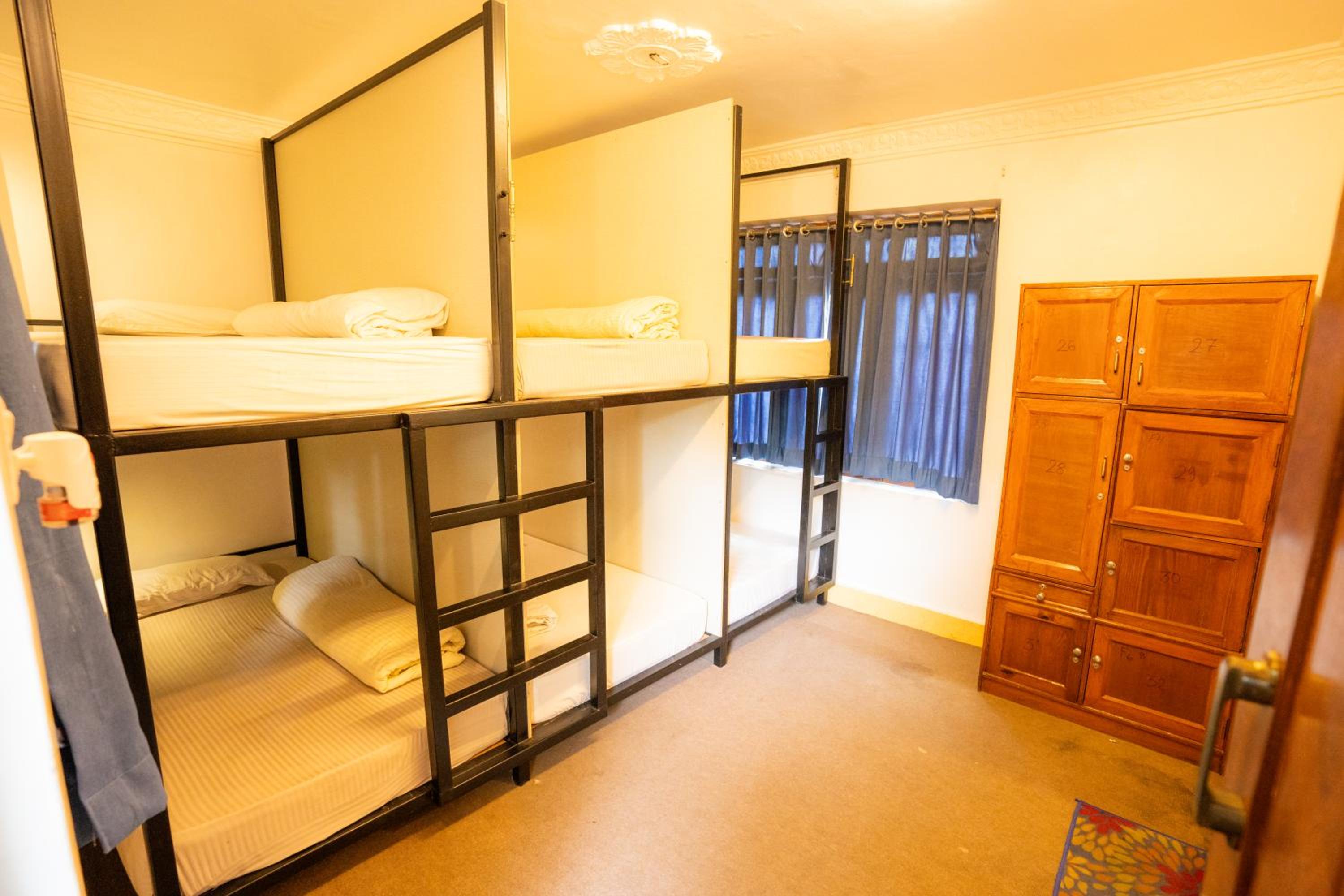 Bed In 6-Bed Mixed Dormitory Room photo 1