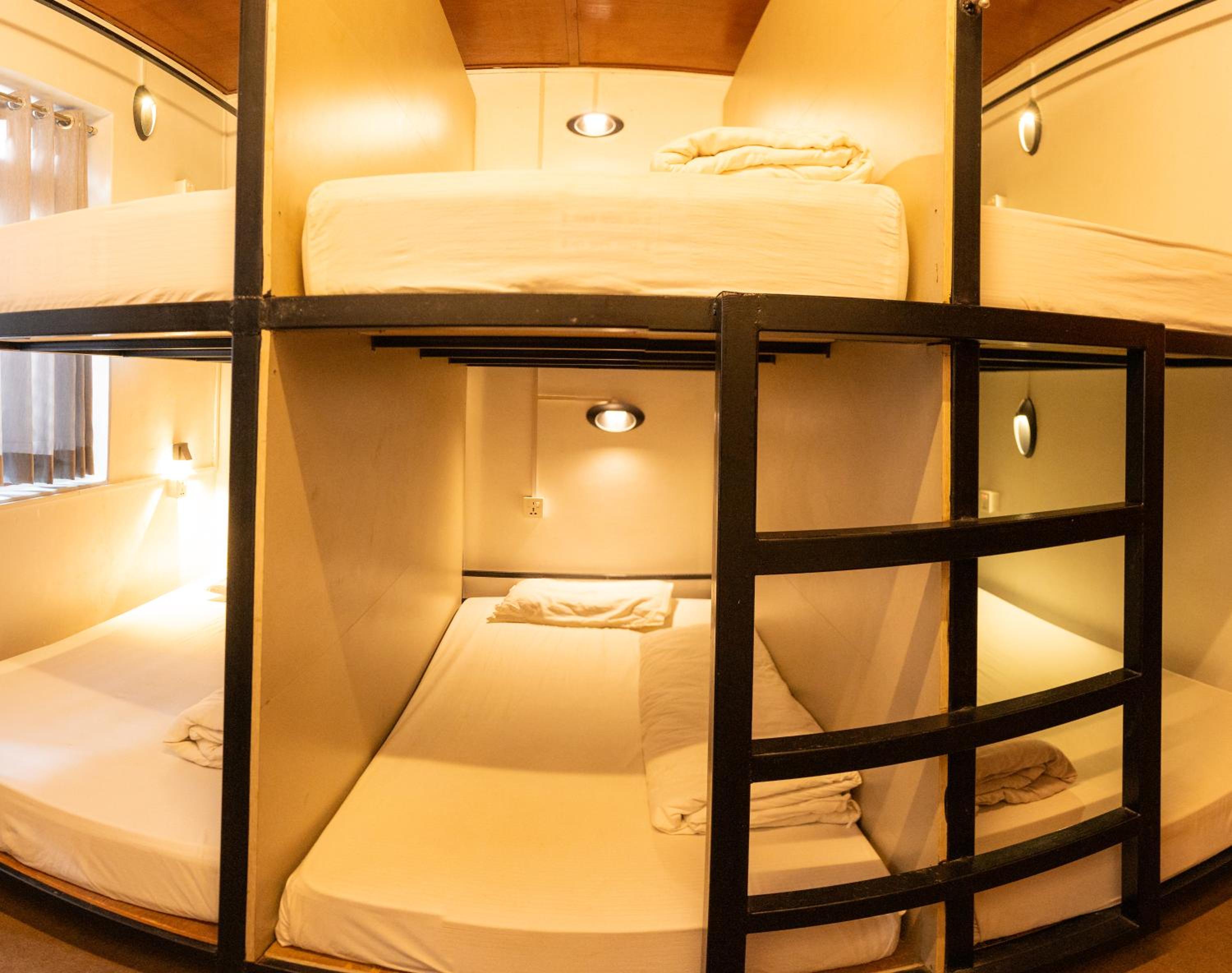 Bed In 6-Bed Mixed Dormitory Room photo 3