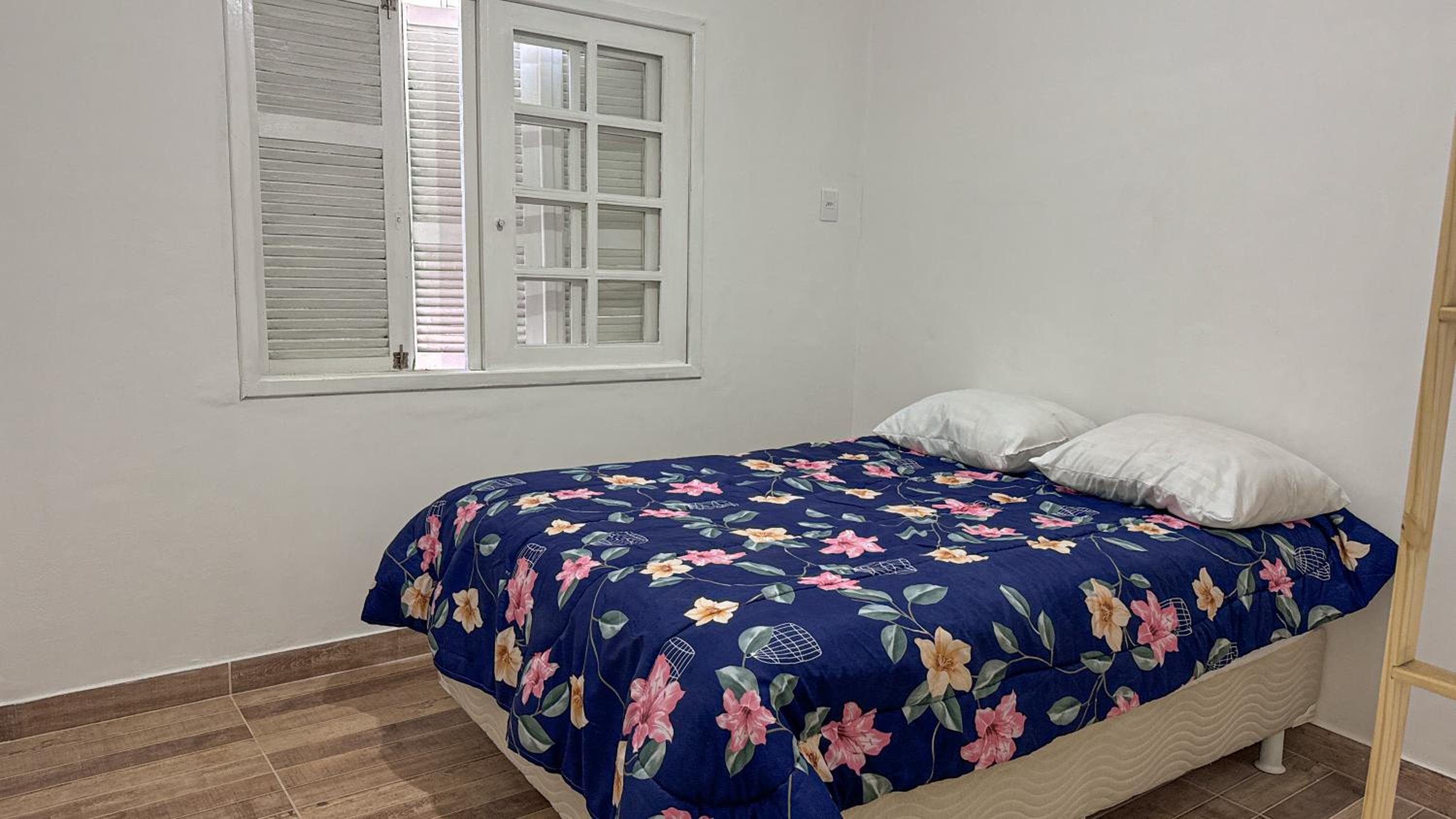 One-Bedroom House photo 1