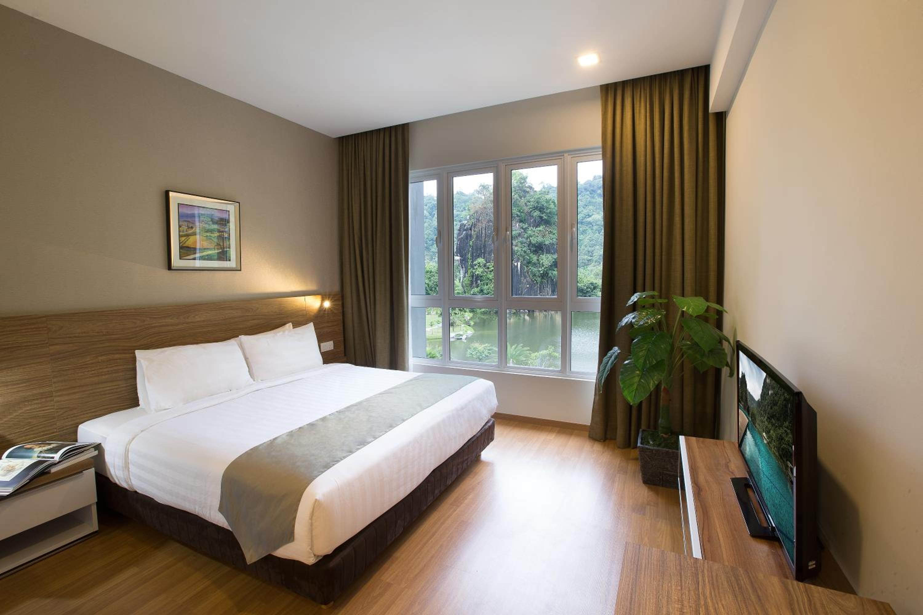 Deluxe Suite Lakeview (1 Bedroom)