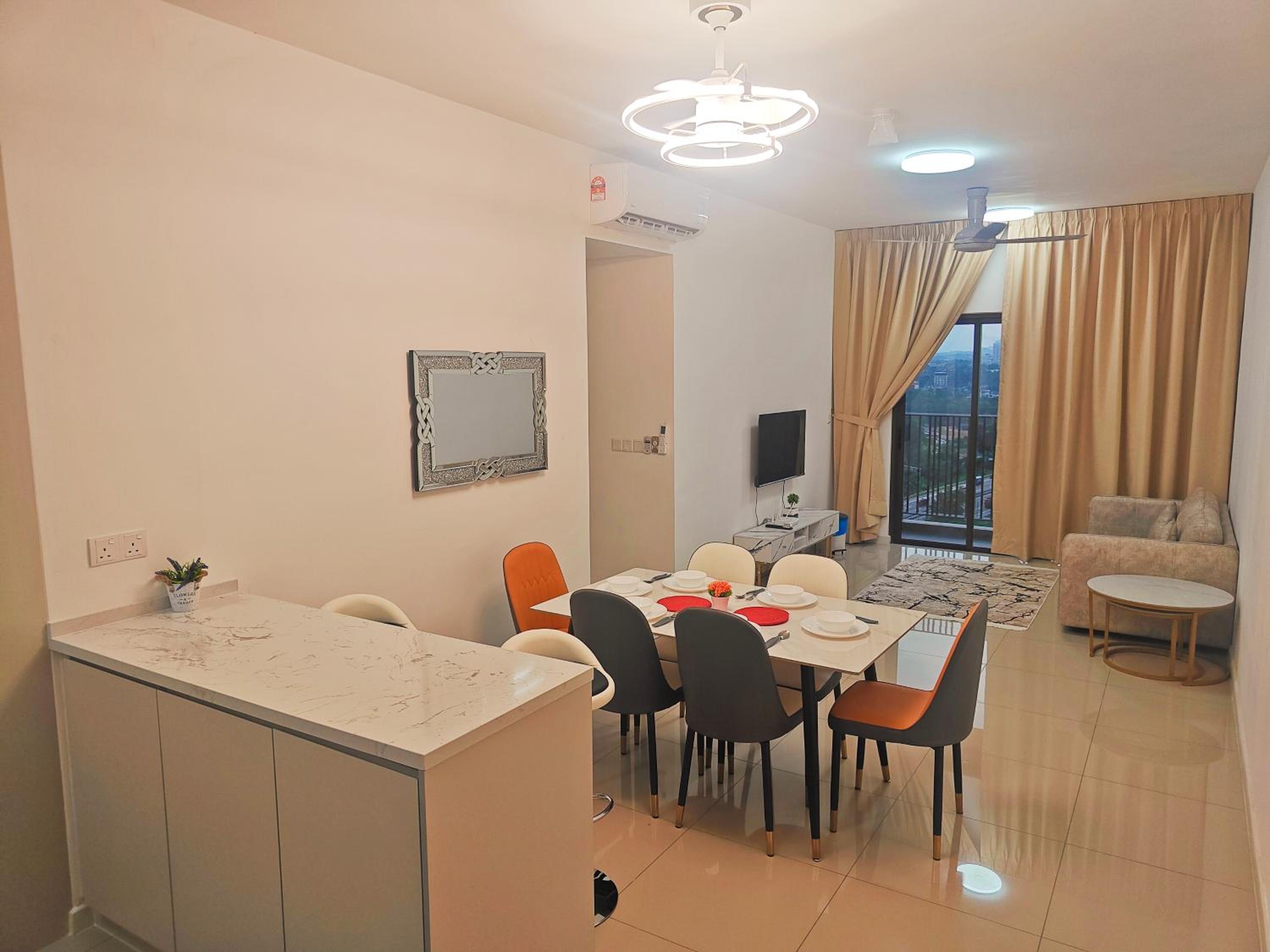 Three-Bedroom Deluxe Apartment photo 1