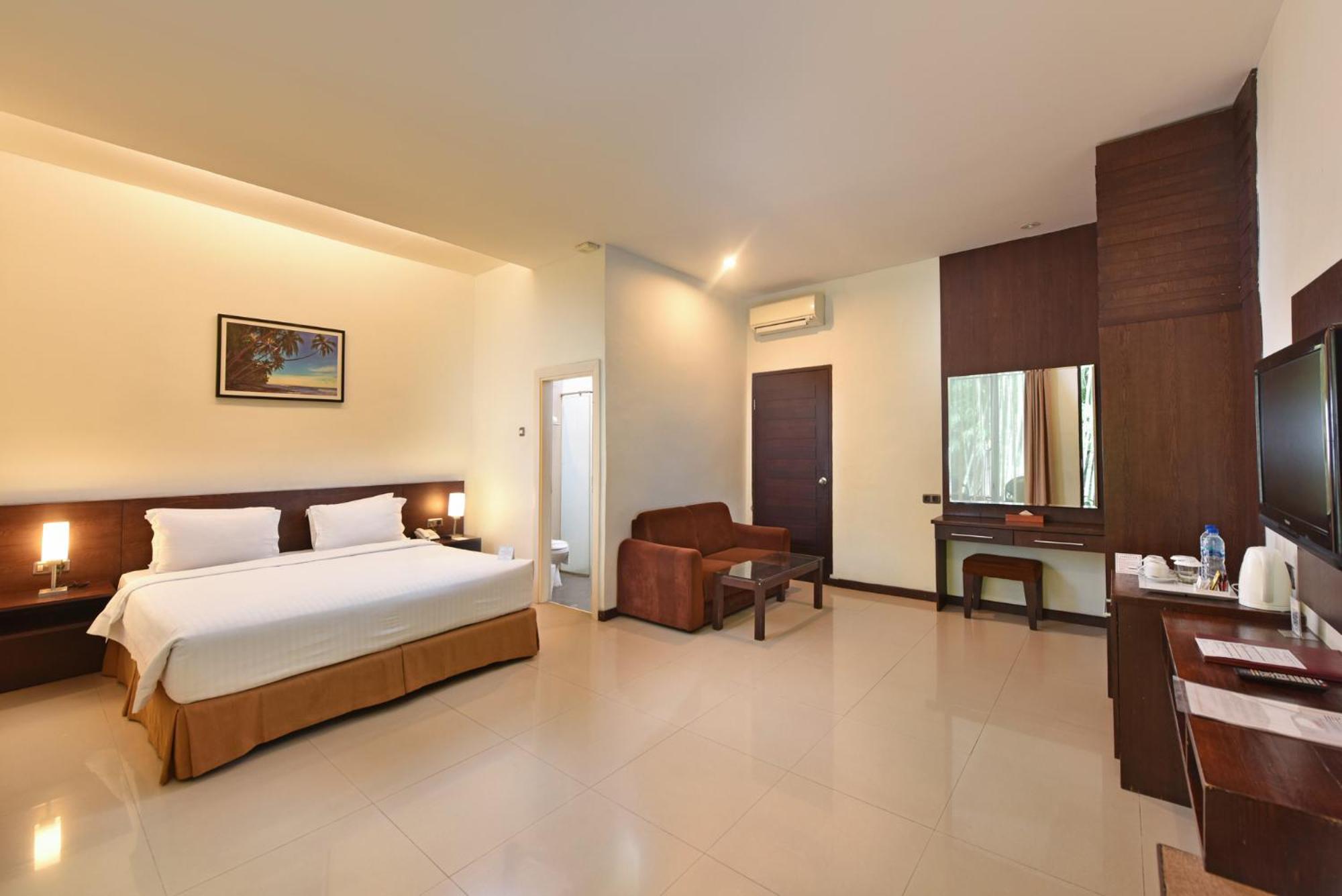 Deluxe King Suite