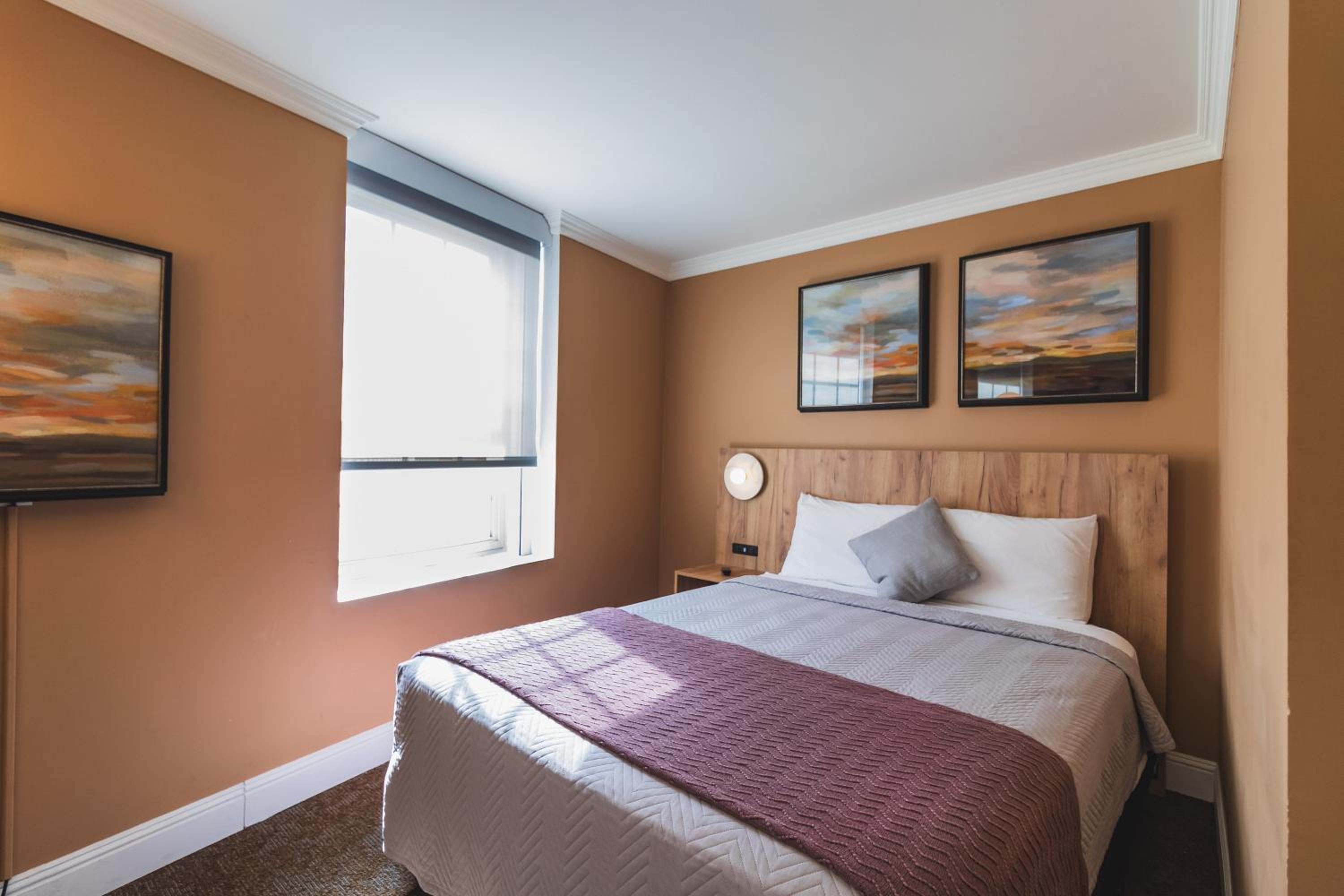 Queen Room - Photo 1
