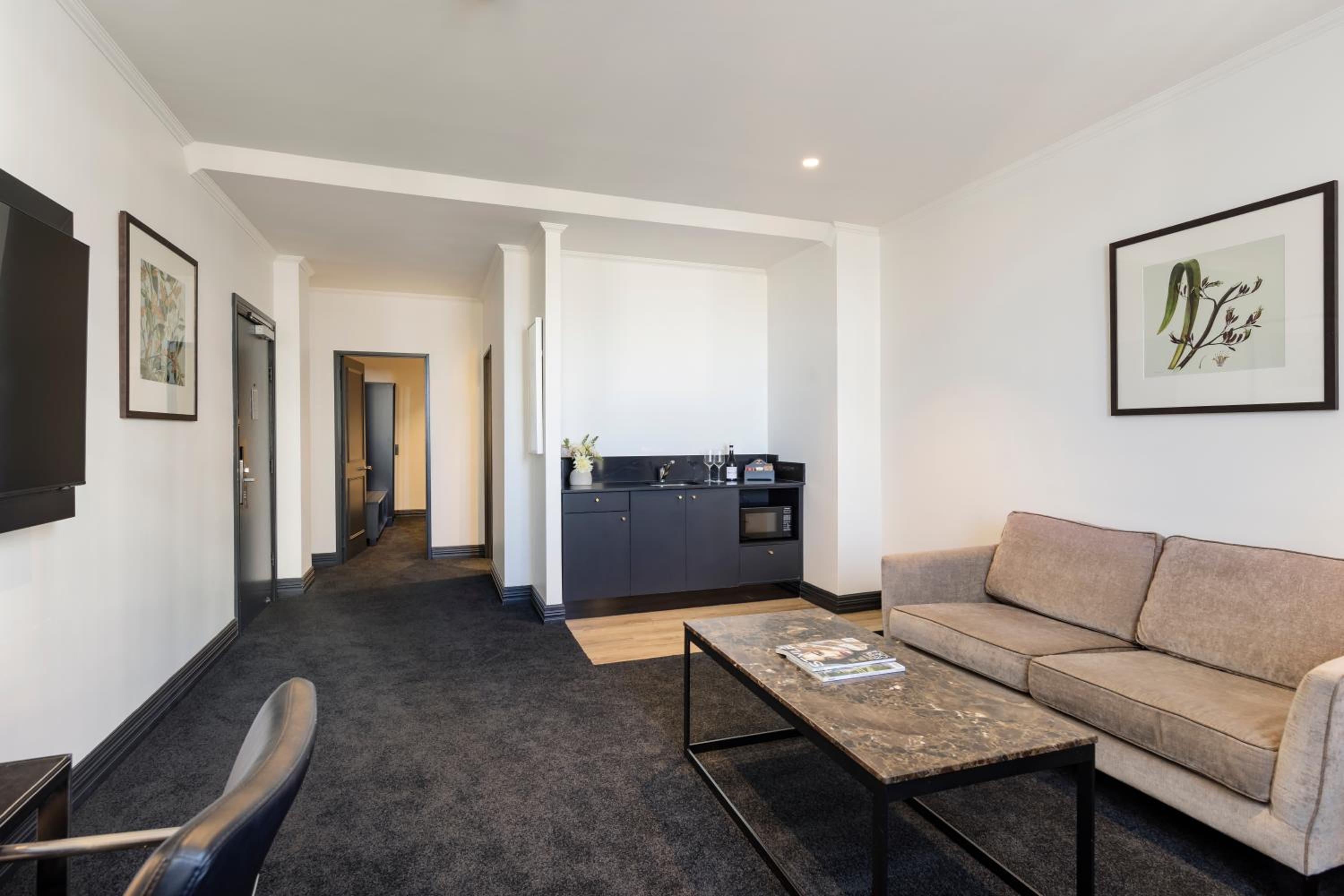 1 Bedroom Executive King Suite