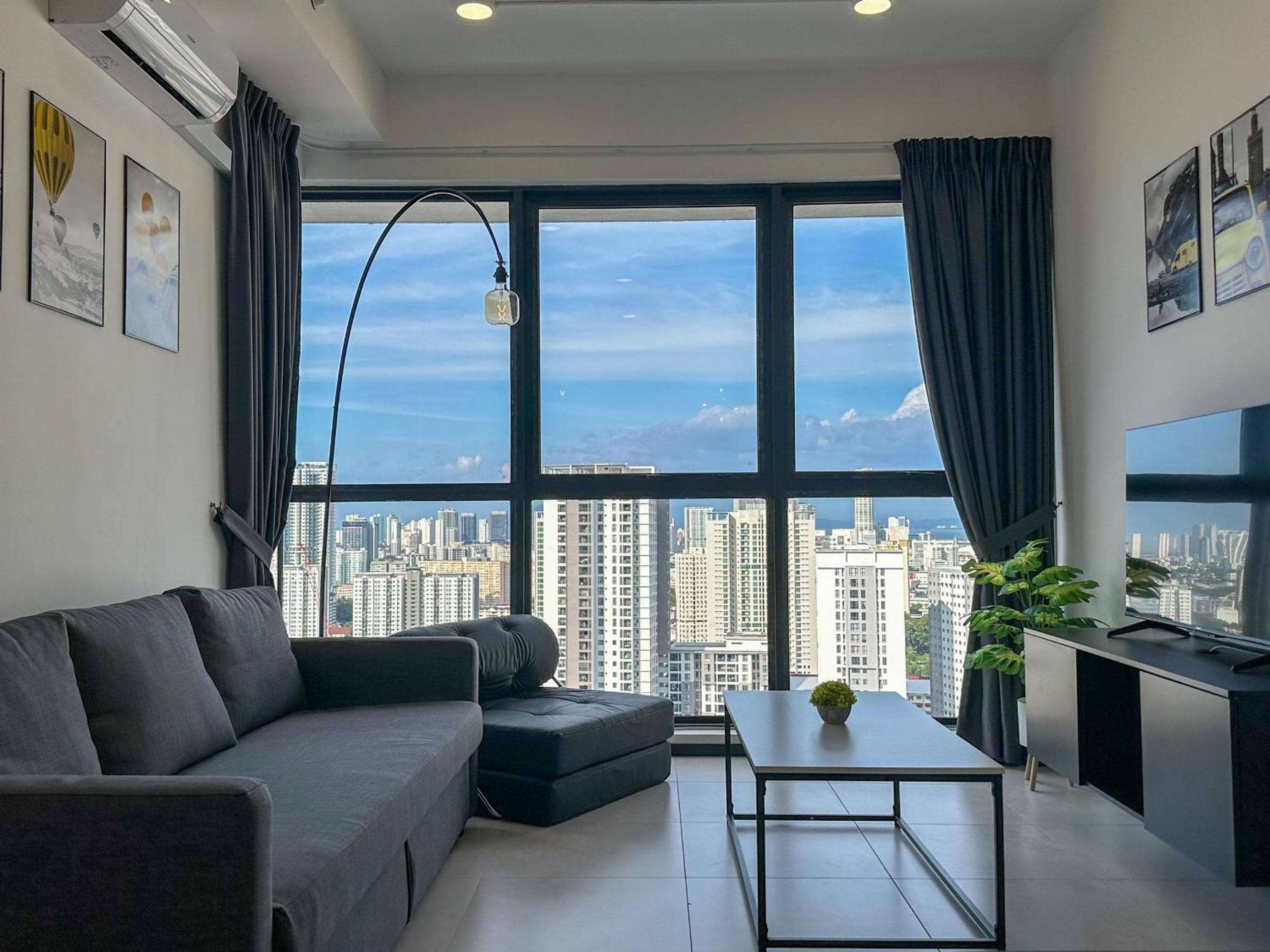 Two-Bedroom Apartment with City View
